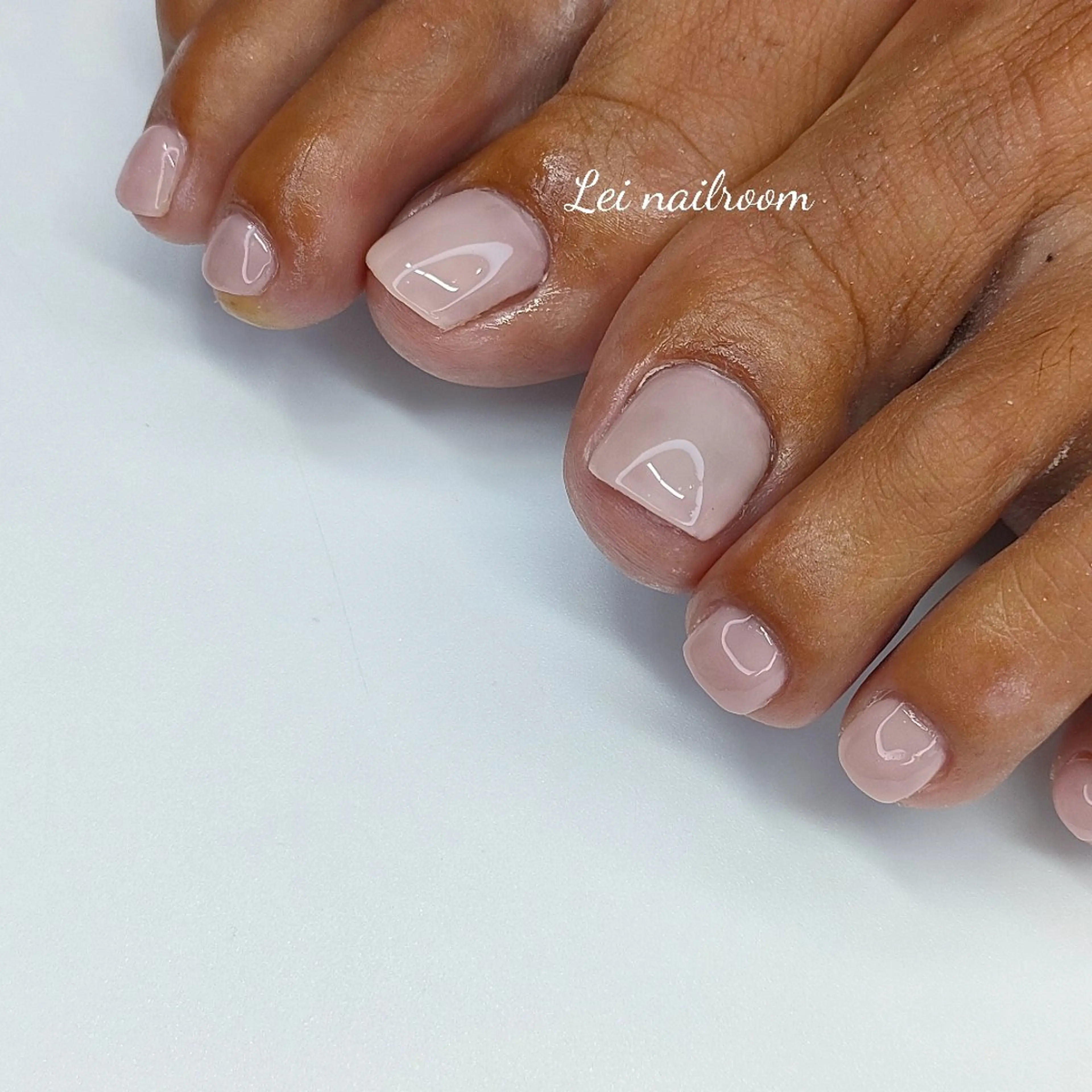 ネイル フットネイル lei🌼 nailroomのネイルデザイン