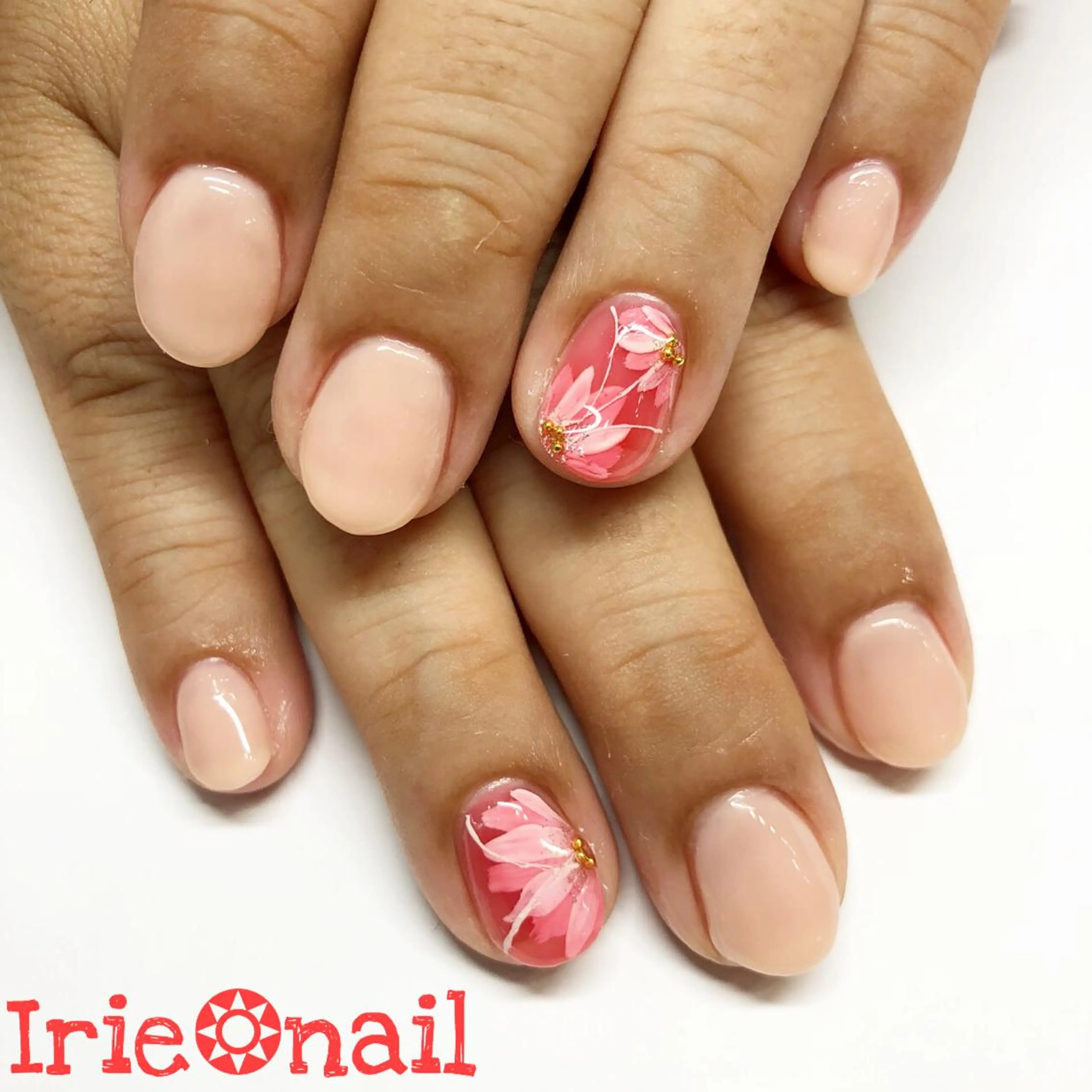 ネイル アートネイル シンプルネイル ハンドネイル ハンドケア 與儀 知佳のネイルデザイン