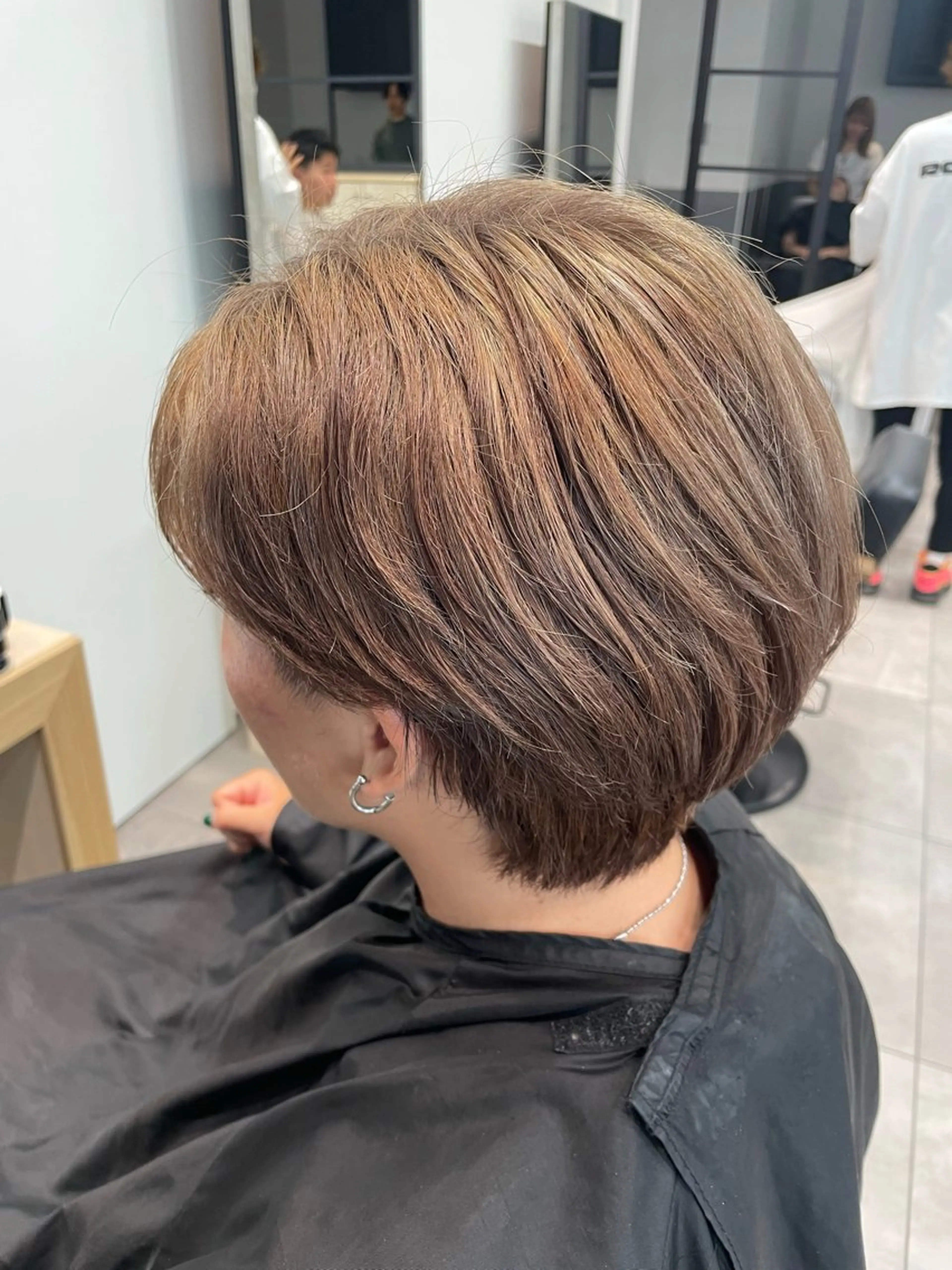 ショート ヘアカラー 🌈ミルクティー / MISAKI🐰のヘアスタイル