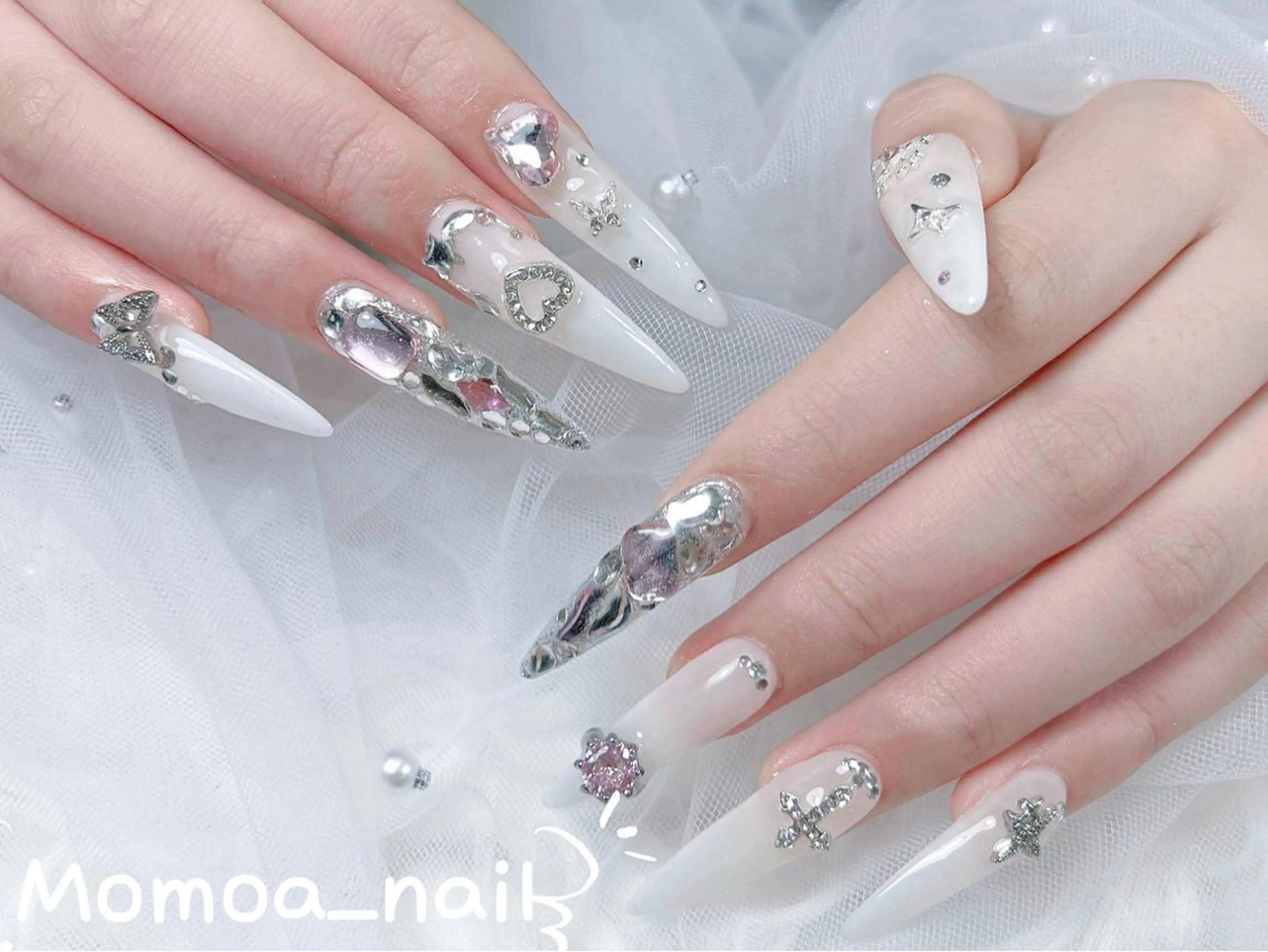 ネイル 成人式 ロングネイル マグネットネイル 大理石ネイル(マーブル) リボン ハンドネイル MoMoA Nail ネイル長さ出し専門店のネイルデザイン