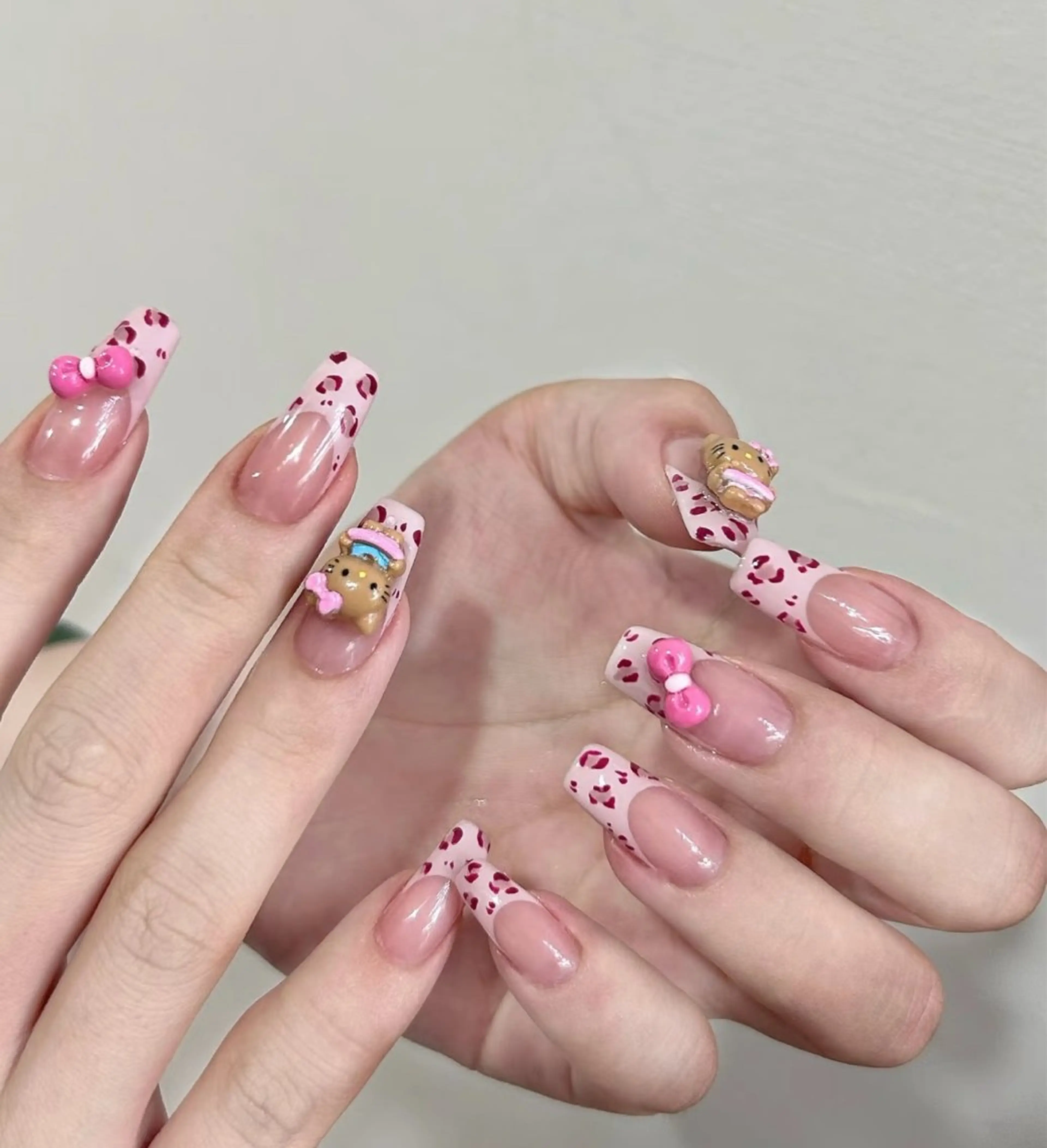 ネイル 持ち込み ピンク ハンドネイル B·U Nail大宮 長さだし専門店のネイルデザイン