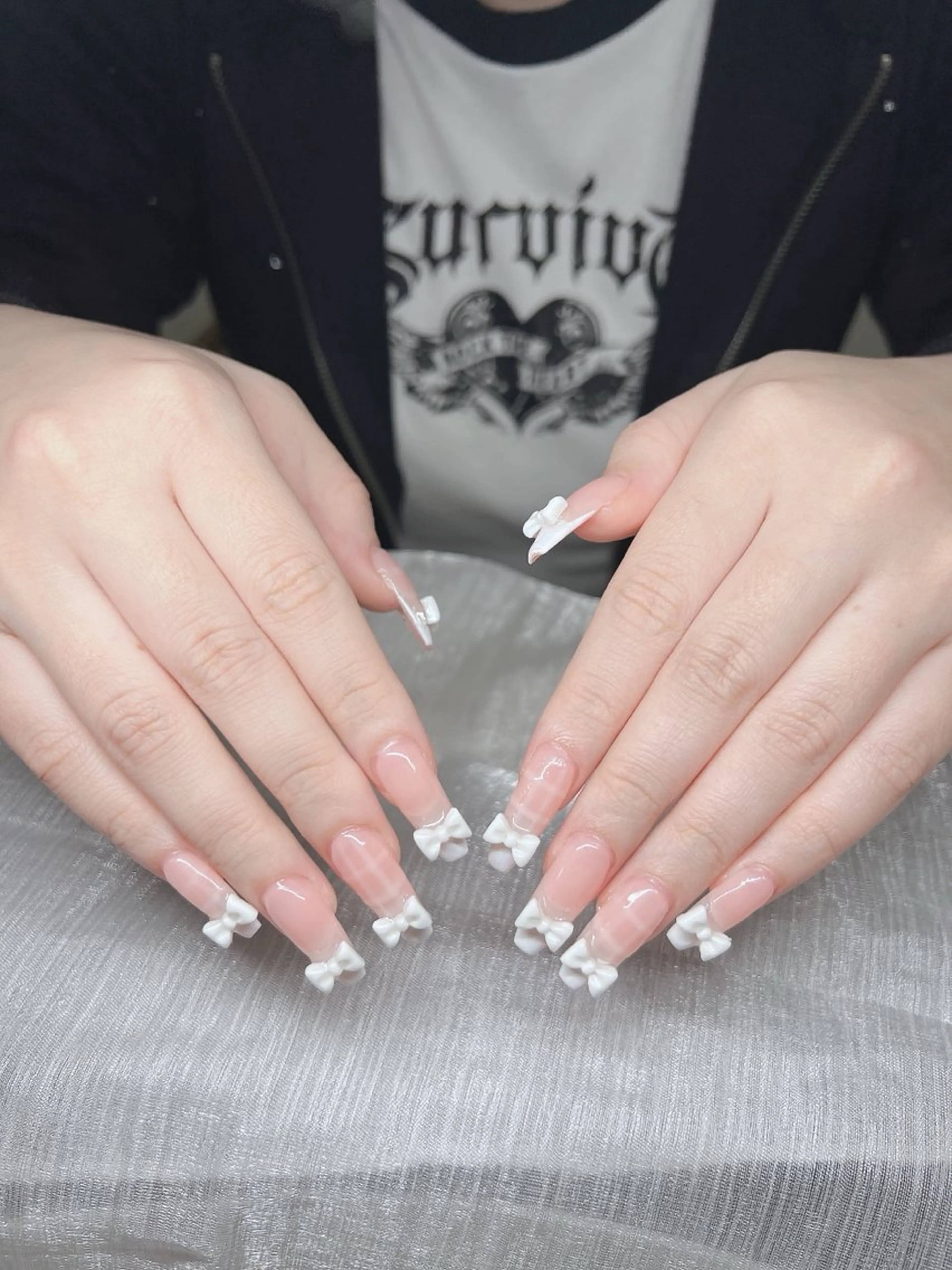 ネイル 長さ出し グラデーション 卒業式 キラキラネイル マグネットネイル Lee Nails チップ長さだし専門店のネイルデザイン