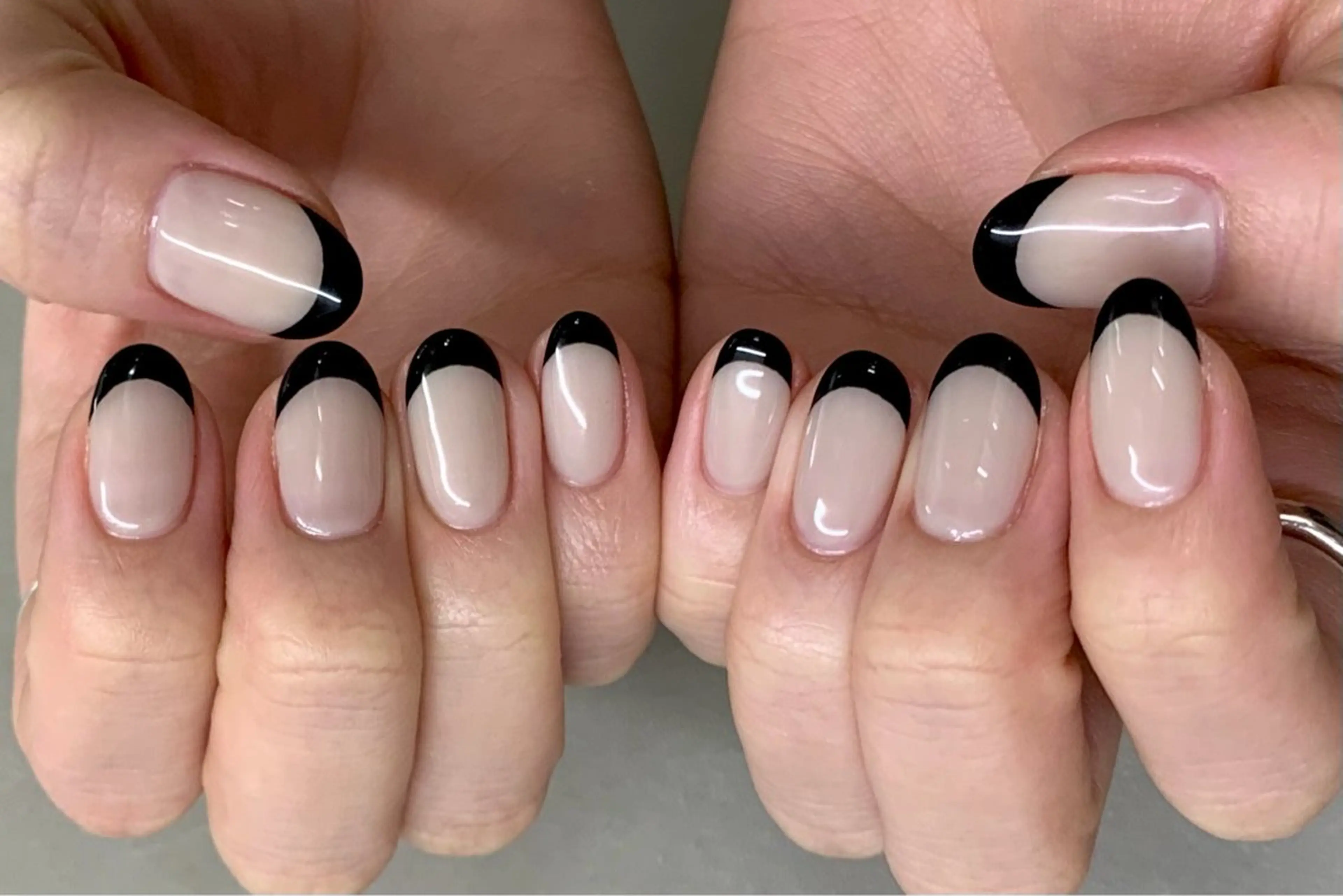 [初回オフ無料]オフあり＊フレンチネイルの写真