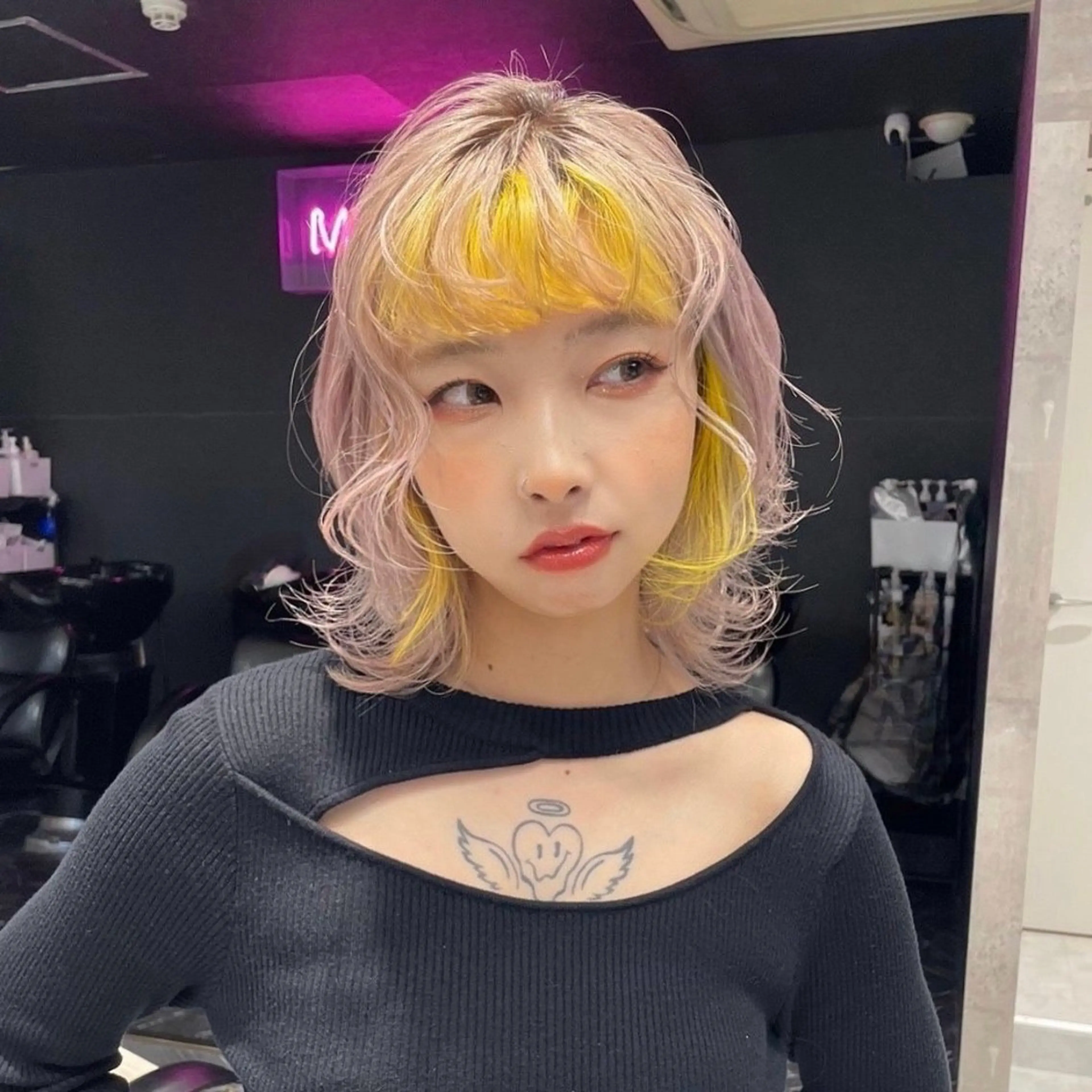 ミディアム カラー カット ヘアカラー トリートメント ヘアセット ハイトーンアレンジ 🦋🥀Shuriのヘアスタイル