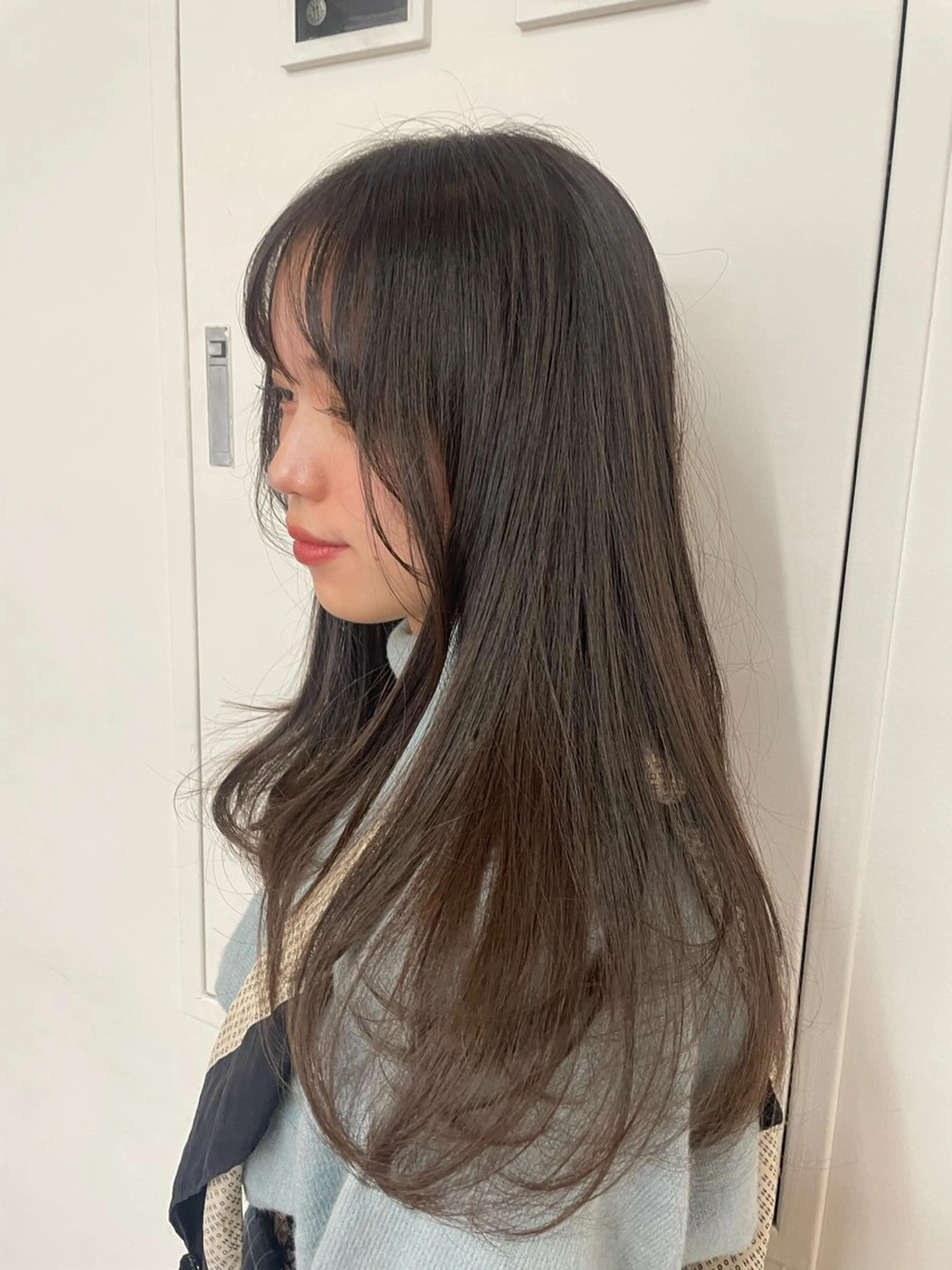 安達 萌花のヘアスタイル