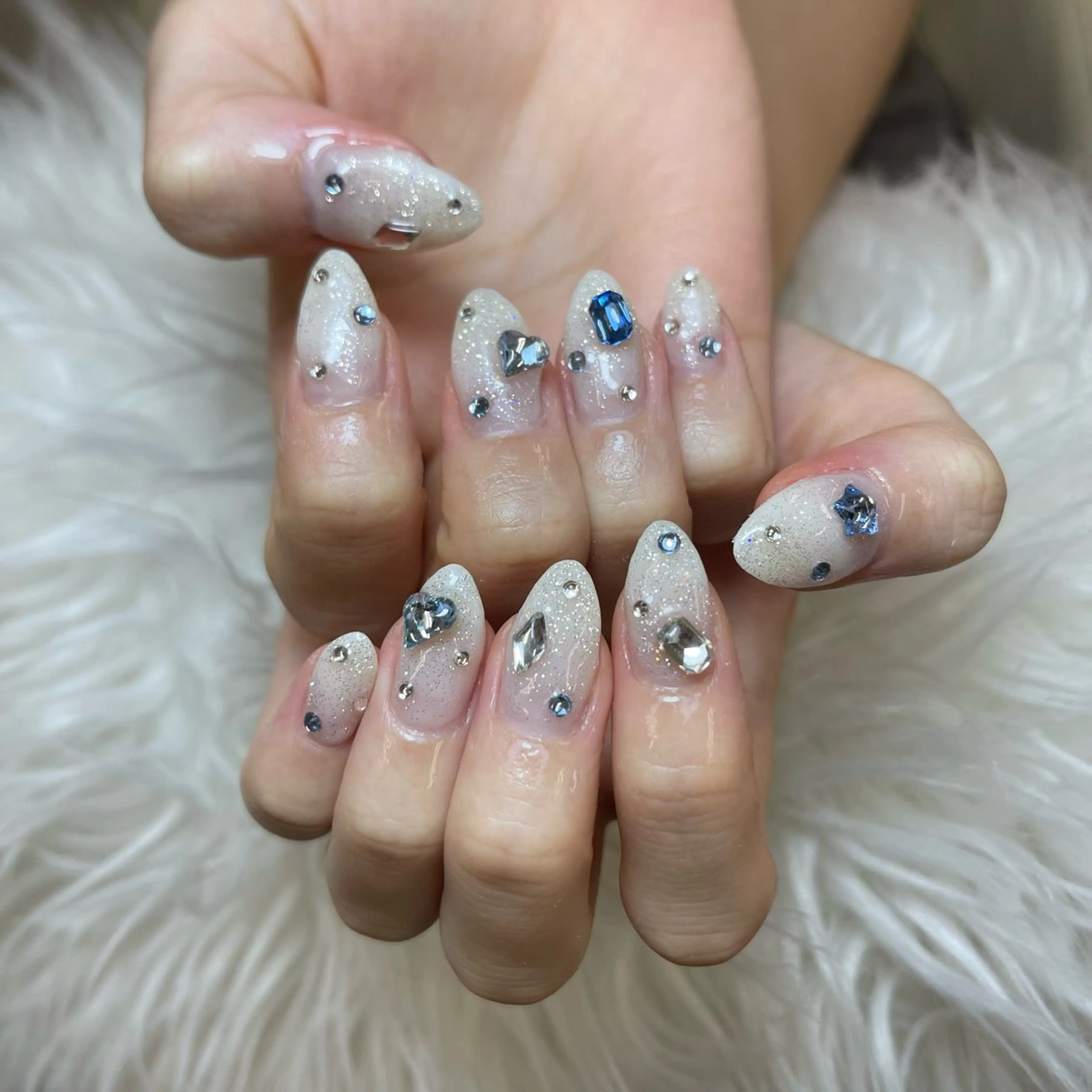 ネイル チークネイル フレンチネイル グラデーション キラキラネイル 韓国ネイル HIKARIHANA NAILのネイルデザイン