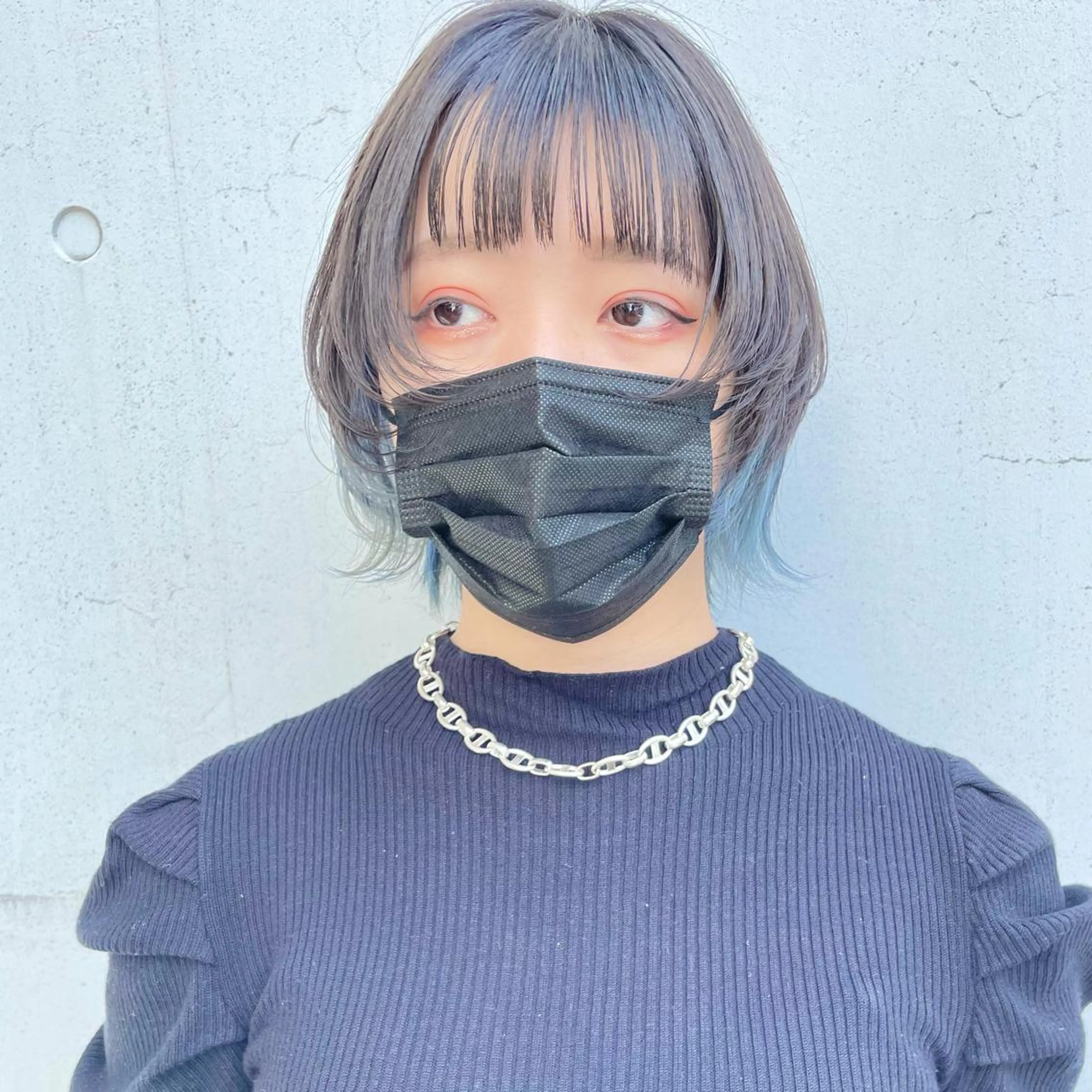 ショート カラー アディクシーカラー ブリーチ ブルーカラー ケアブリーチ ダブルカラー カット ヘアカラー トリートメント もにか🌞原宿/渋谷 🌝ブリーチカラーのヘアスタイル