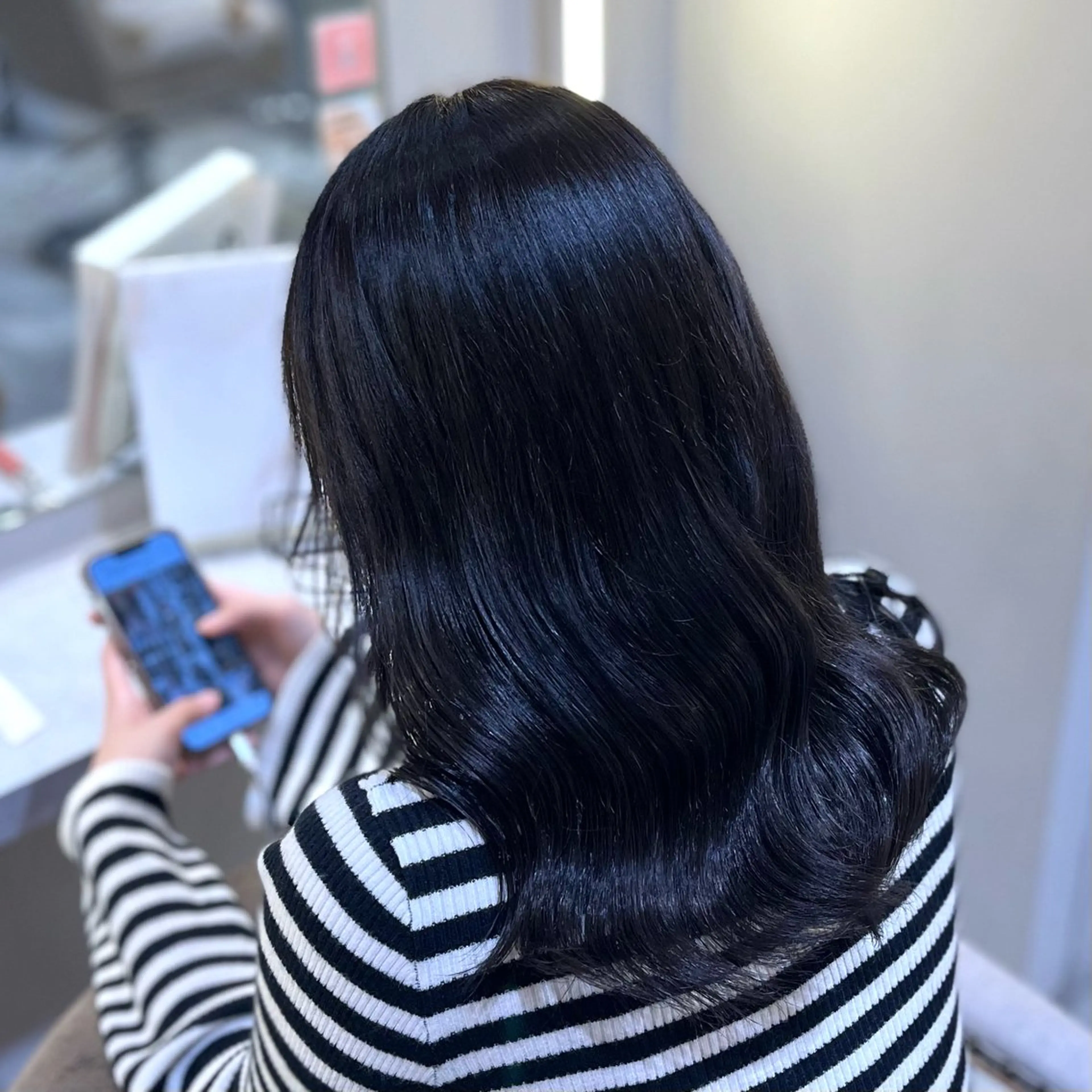 セミロング カラー 🌙Runa つや髪 小顔ショート/ウルフのヘアスタイル