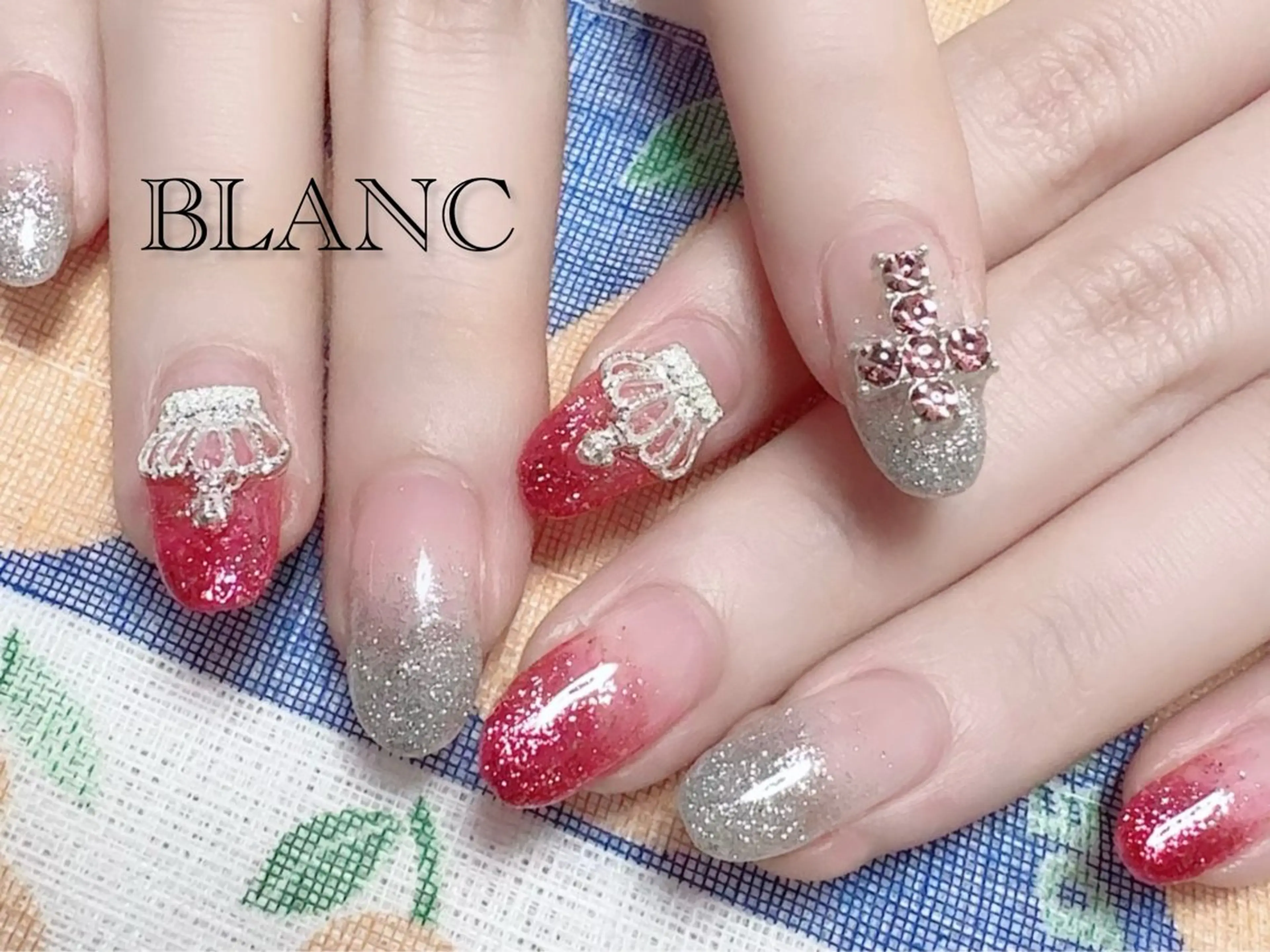 ネイル アートネイル 長さ出し ジェルネイル グラデーション 持ち込み ハンドネイル BLANC （ブラン）のネイルデザイン