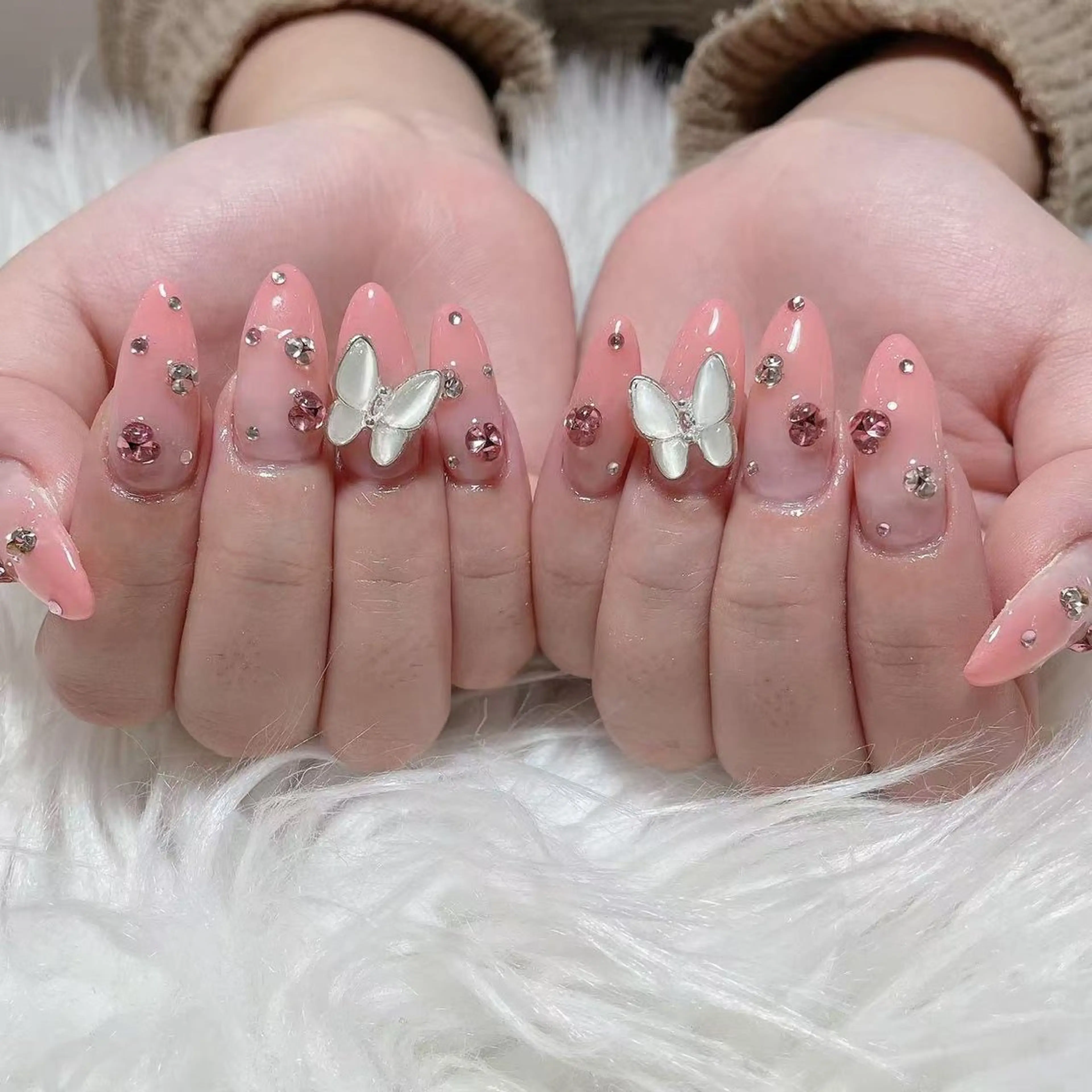 ネイル ハンドネイル &ME ネイルサロンのネイルデザイン