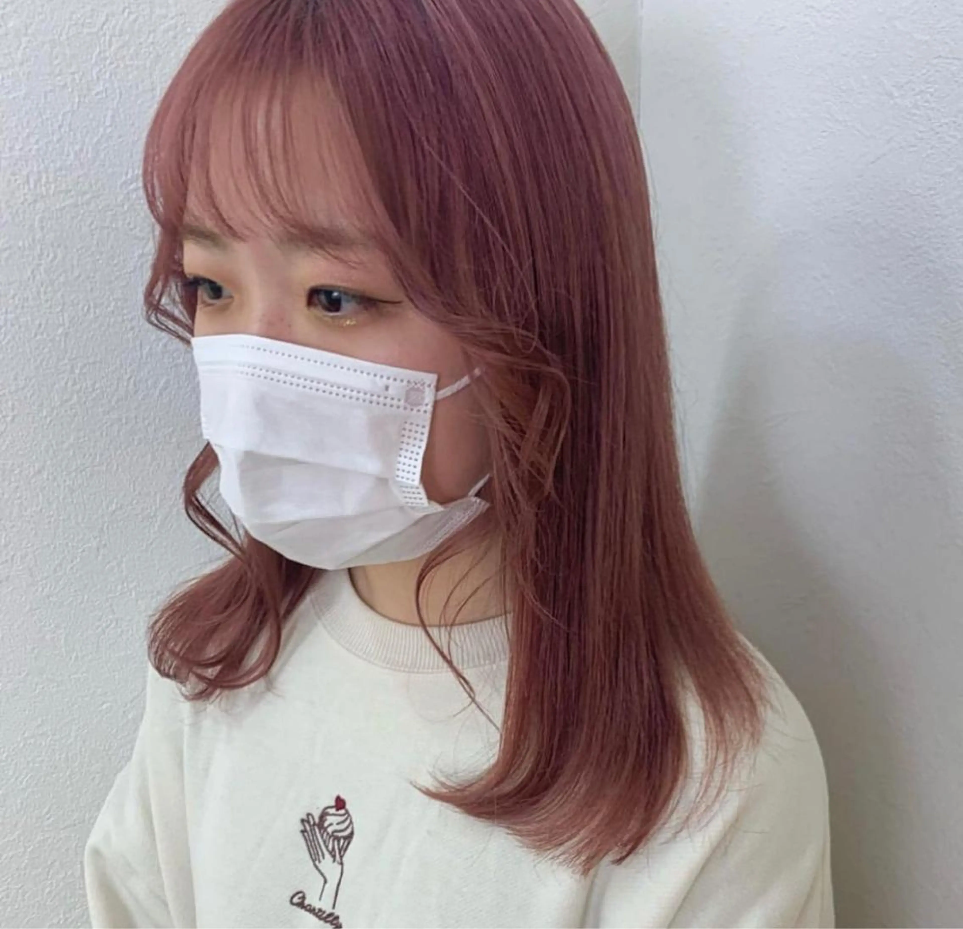 ミディアム カラー 遠藤沙也加 /レイヤーカットのヘアスタイル