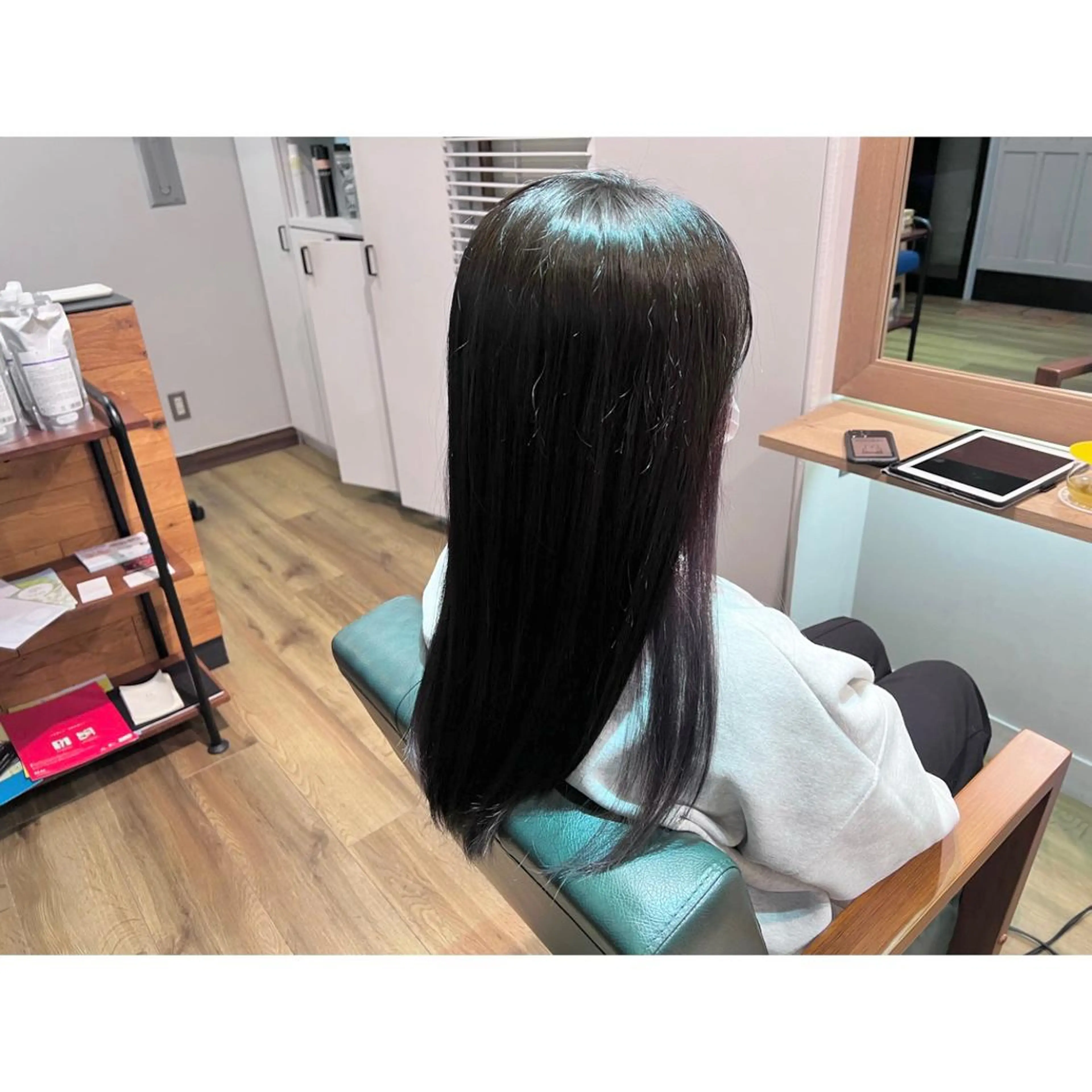 ロング カラー ヘアカラー トリートメント ツキダテ ユイのヘアスタイル