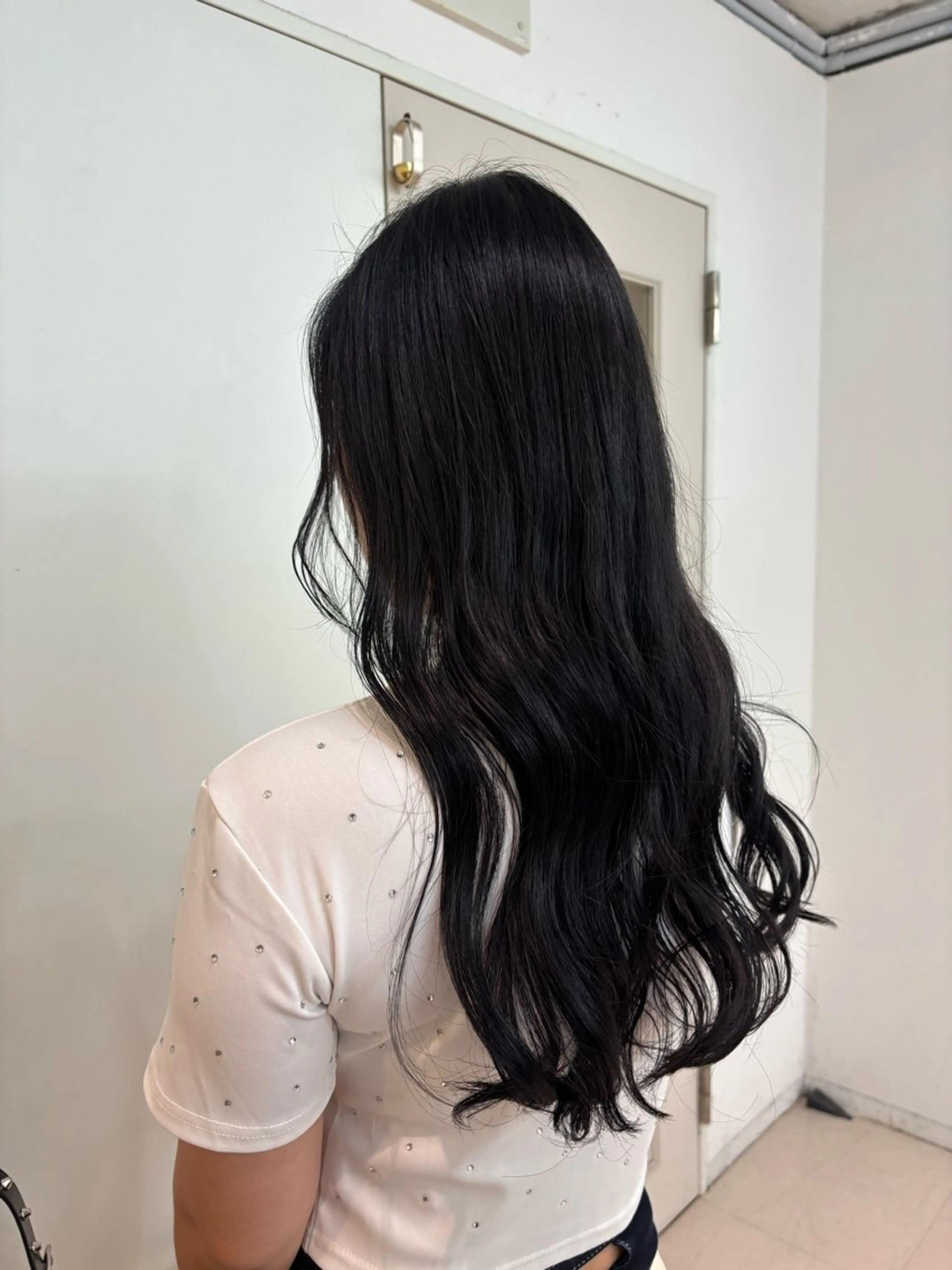 ロング カラー 室谷 ゆりあのヘアスタイル