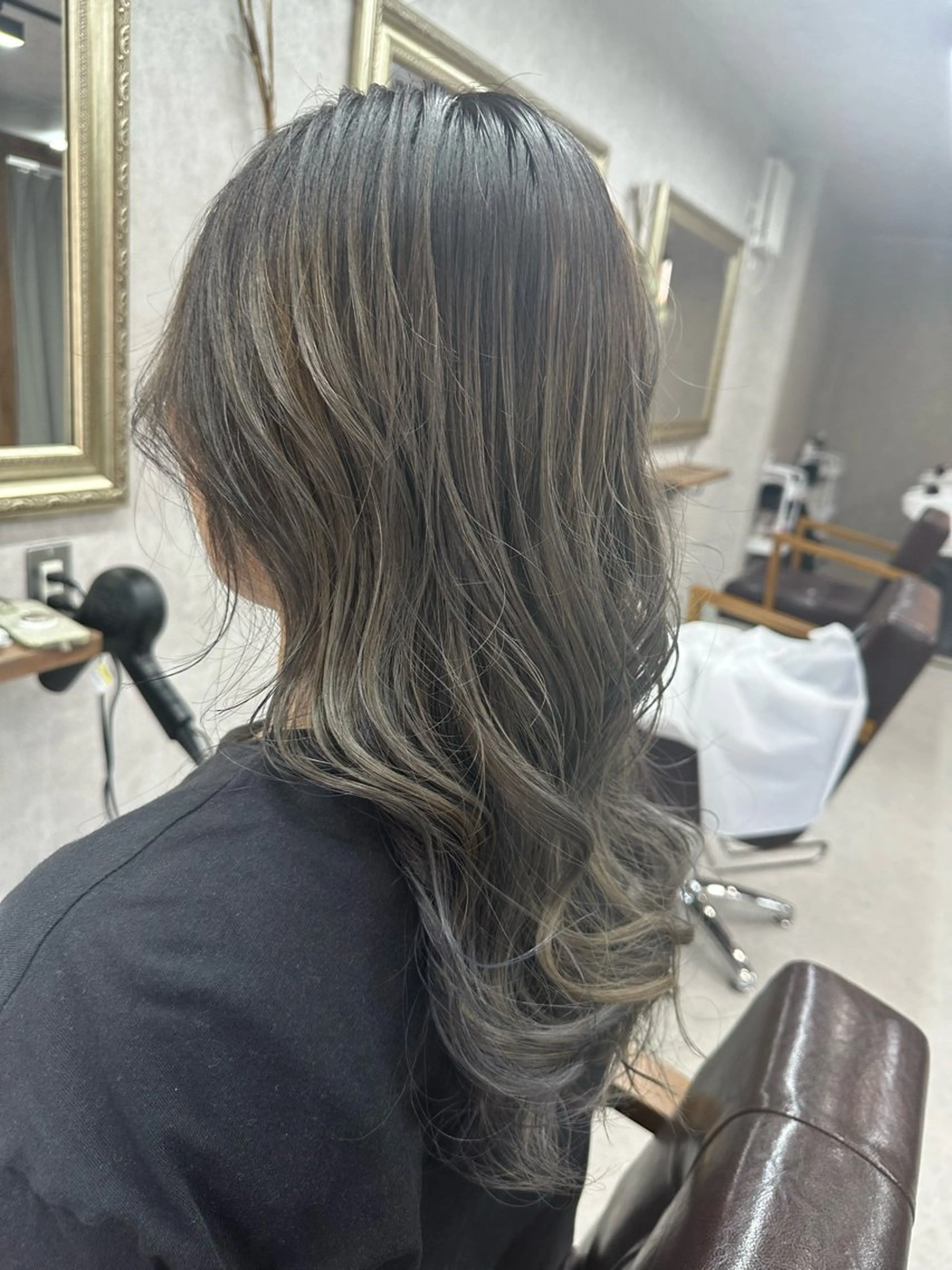 ロング カット ヘアカラー トリートメント Lien 深井店のヘアスタイル