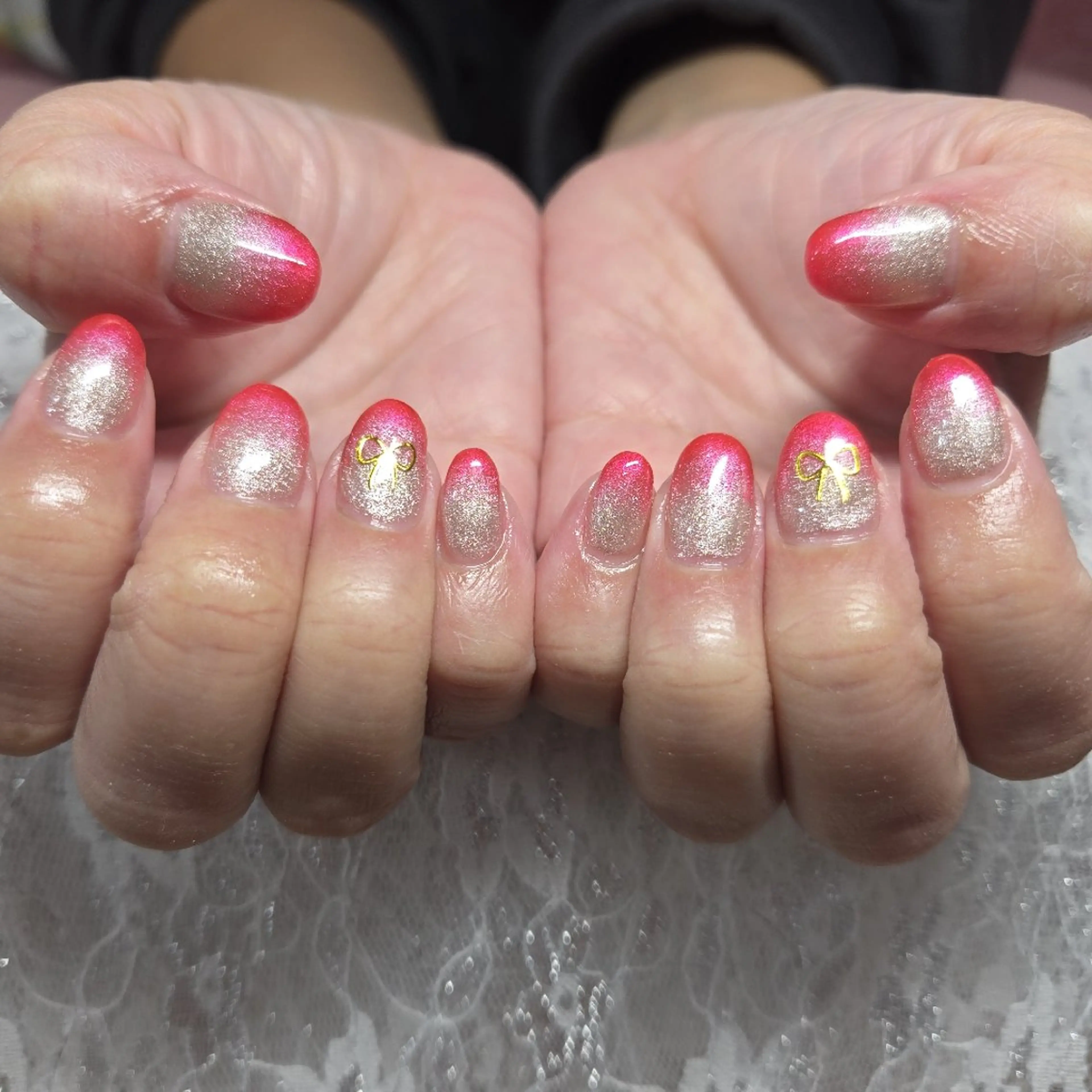 ネイル クリアネイル グラデーション 持ち込み ピンク シルバー ハンドネイル ネイルサロンベルティ .ひとみのネイルデザイン