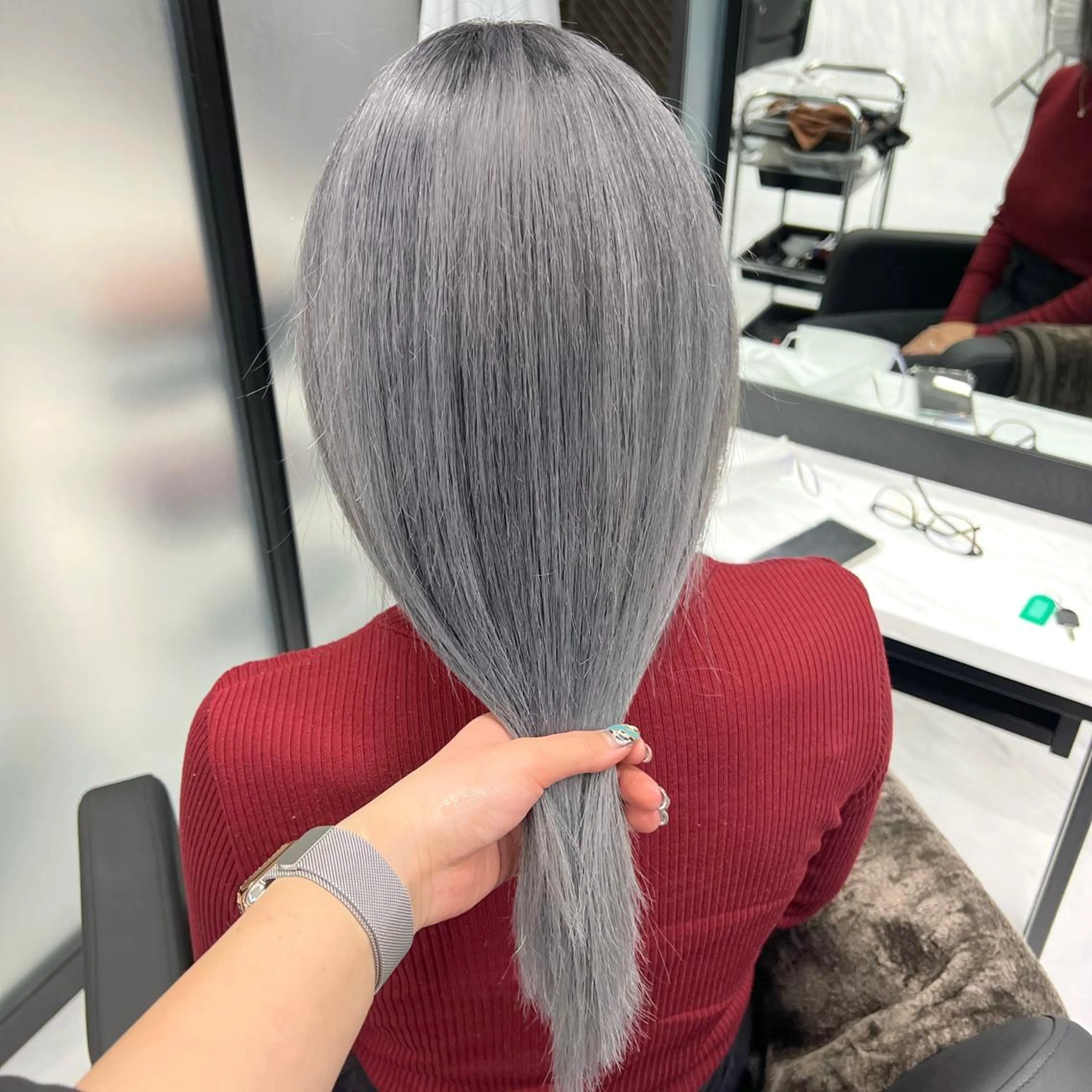 セミロング カラー シールエクステ ハイトーンカラー エクステ シールエクステ特化 ハイトーン、NANAのヘアスタイル