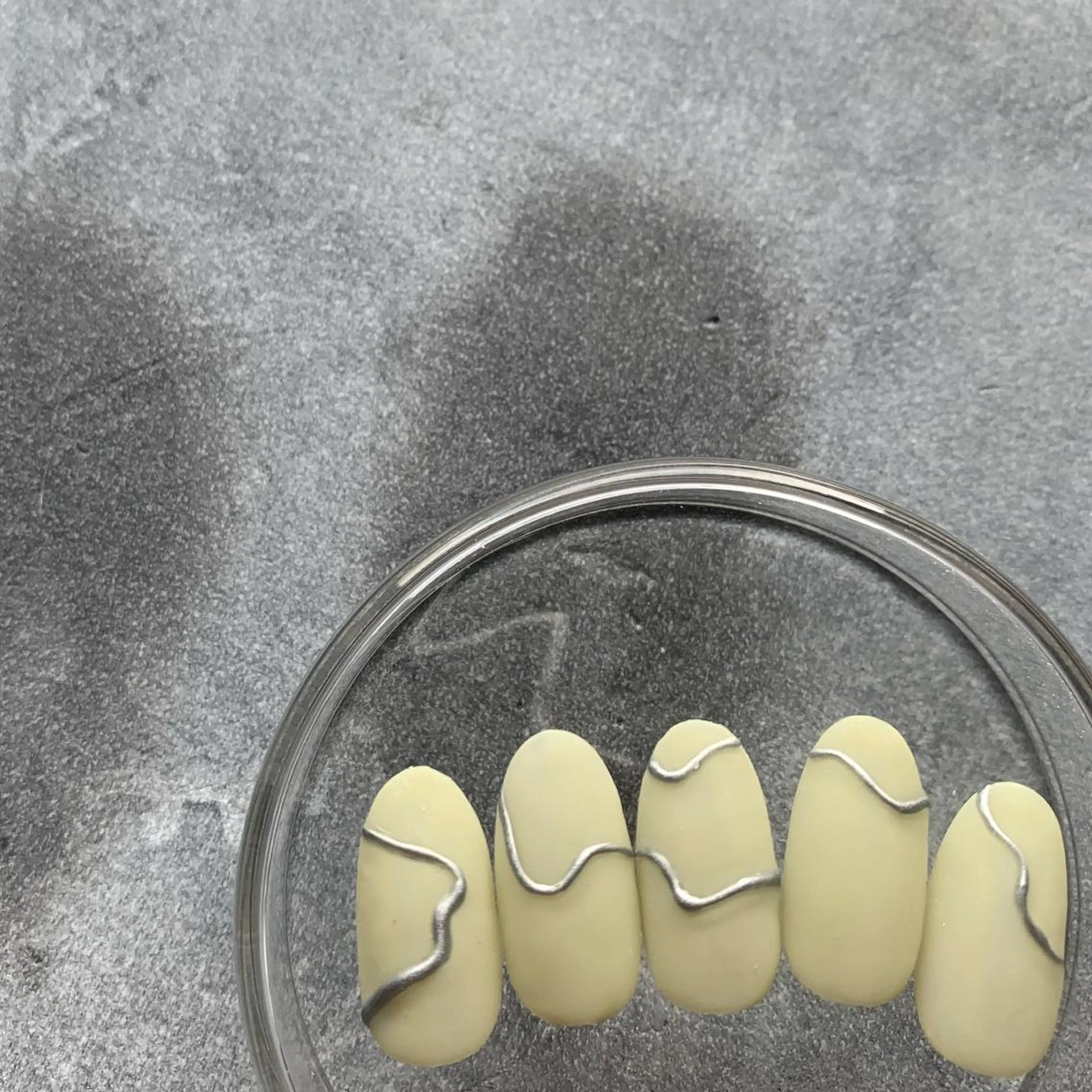 ネイル ハンドネイル ハンドケア lylynail YUUKAのネイルデザイン