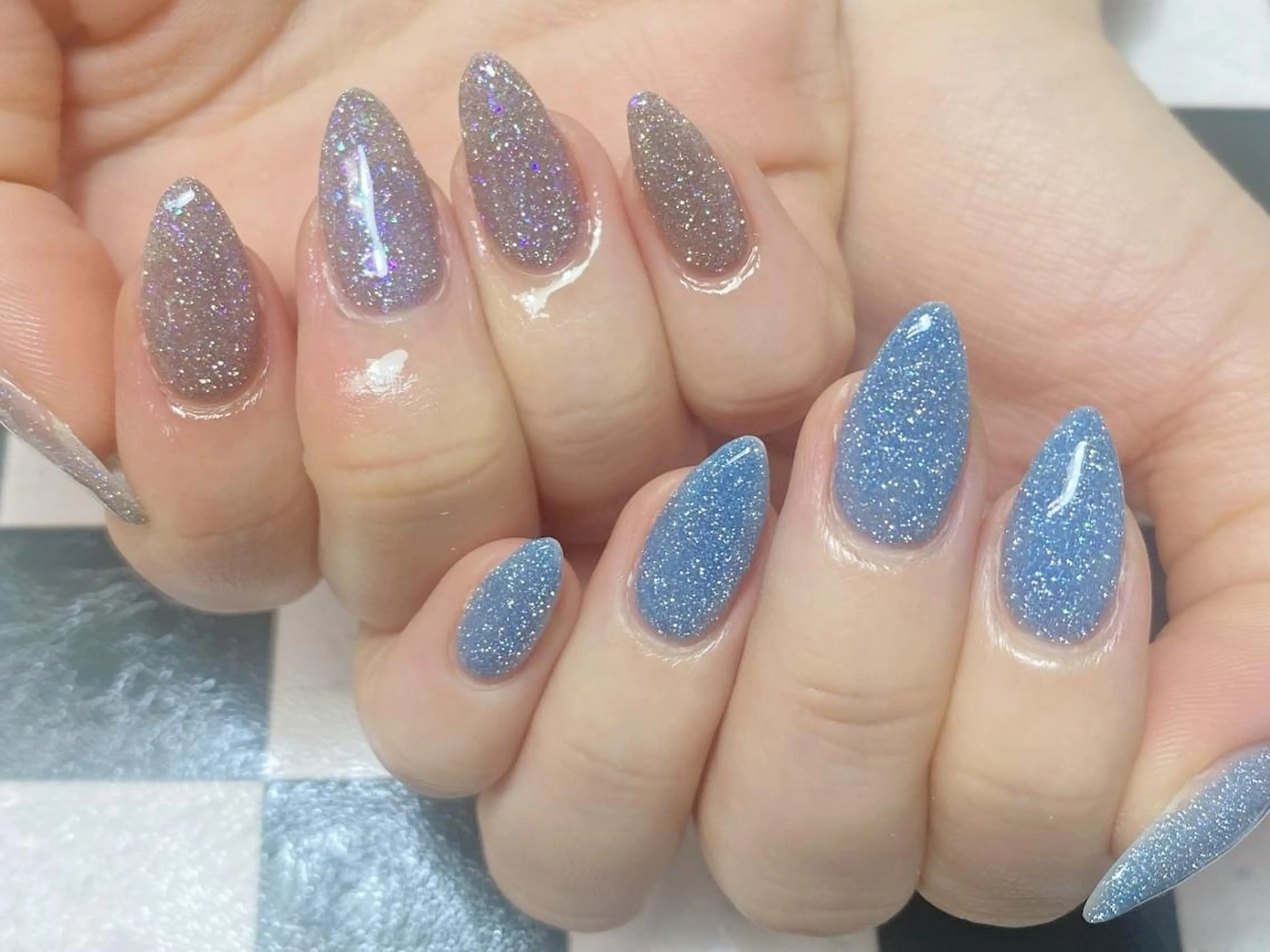 ネイル アートネイル オーロラネイル ガーリー キラキラネイル 韓国ネイル ハンドネイル ハンドケア Plenty 🚢のネイルデザイン