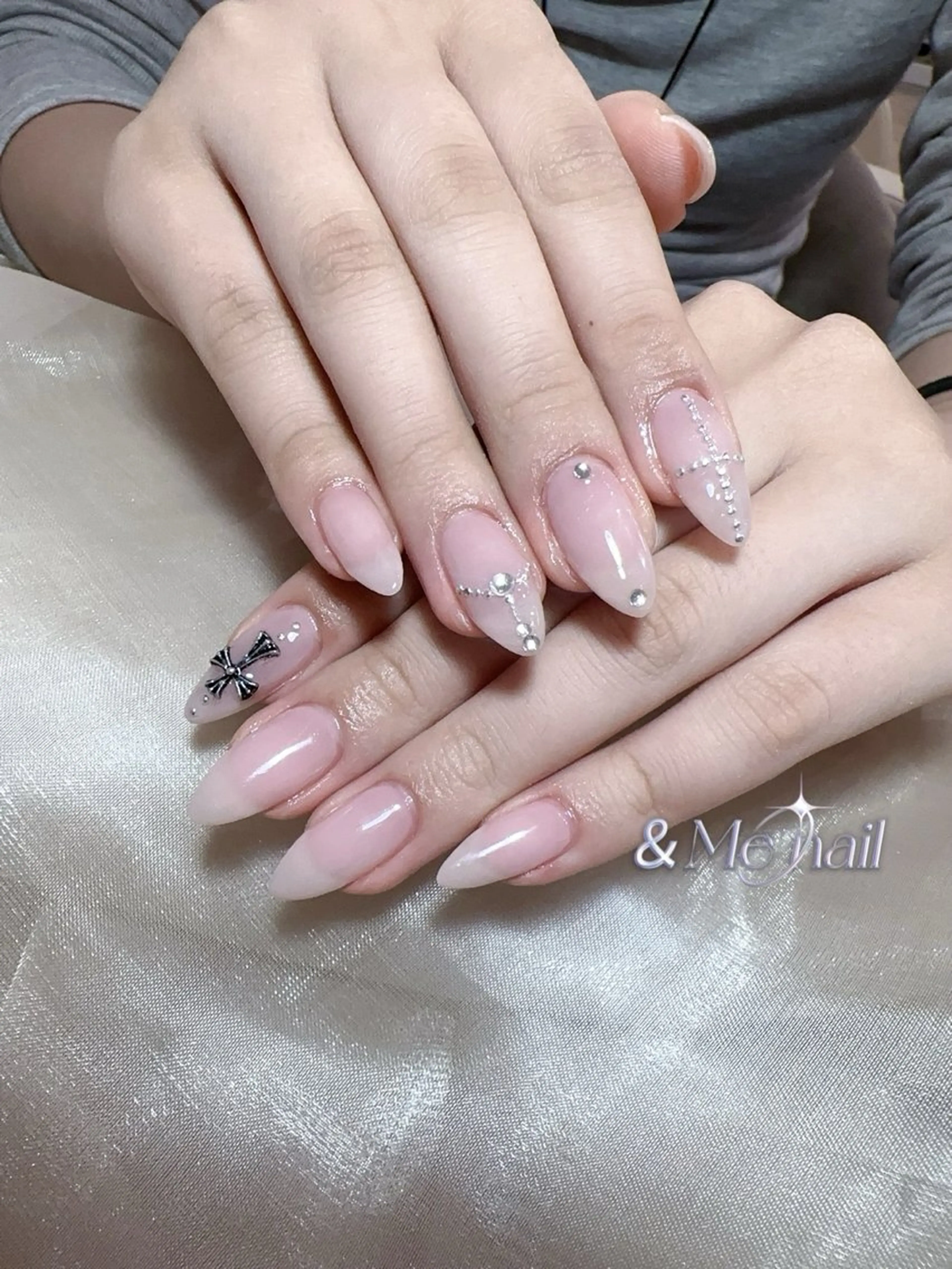 ネイル ハンドネイル &ME タカのネイルデザイン