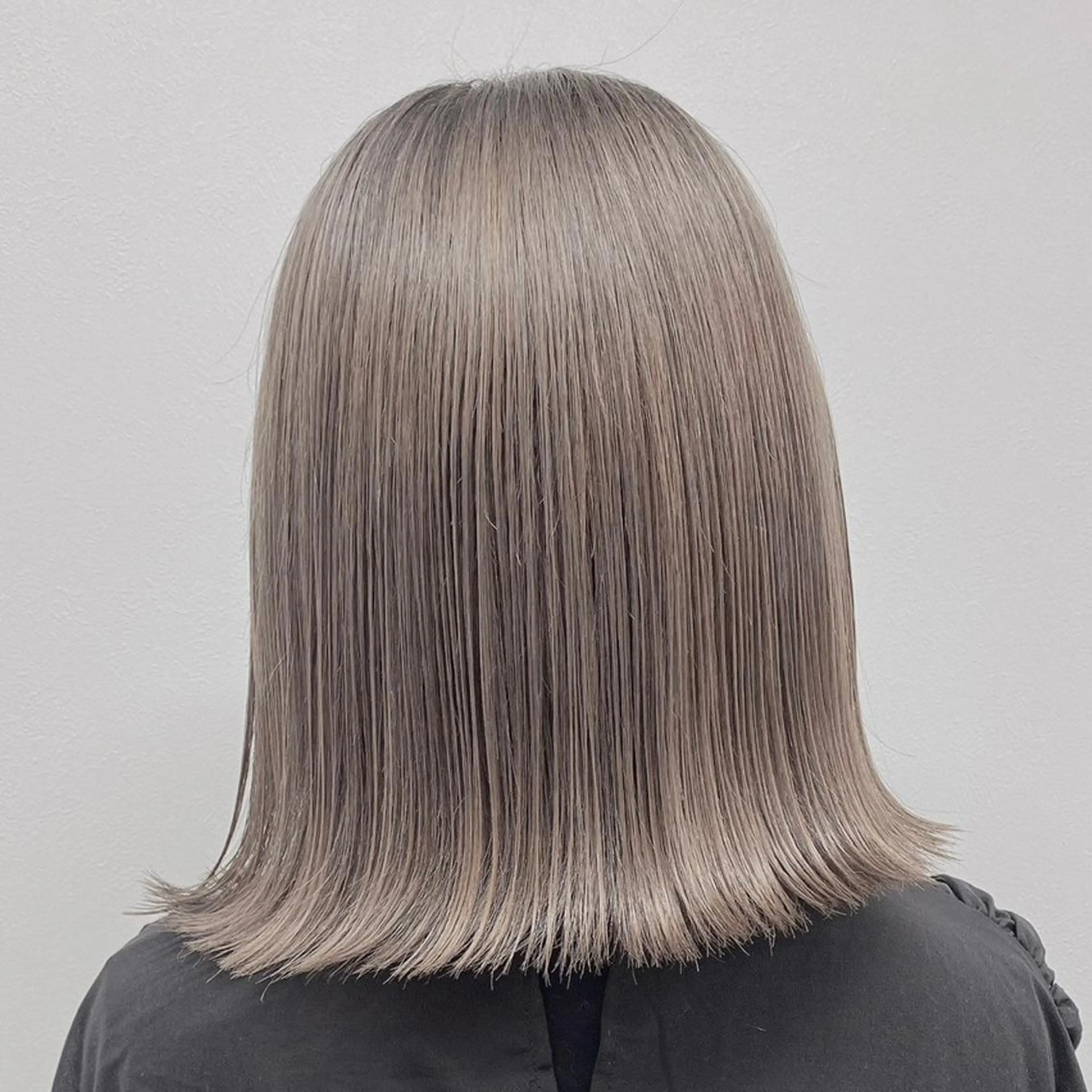 ショート ヘアカラー トリートメント グレージュ 透明感 ブリーチなし田島晃汰のヘアスタイル