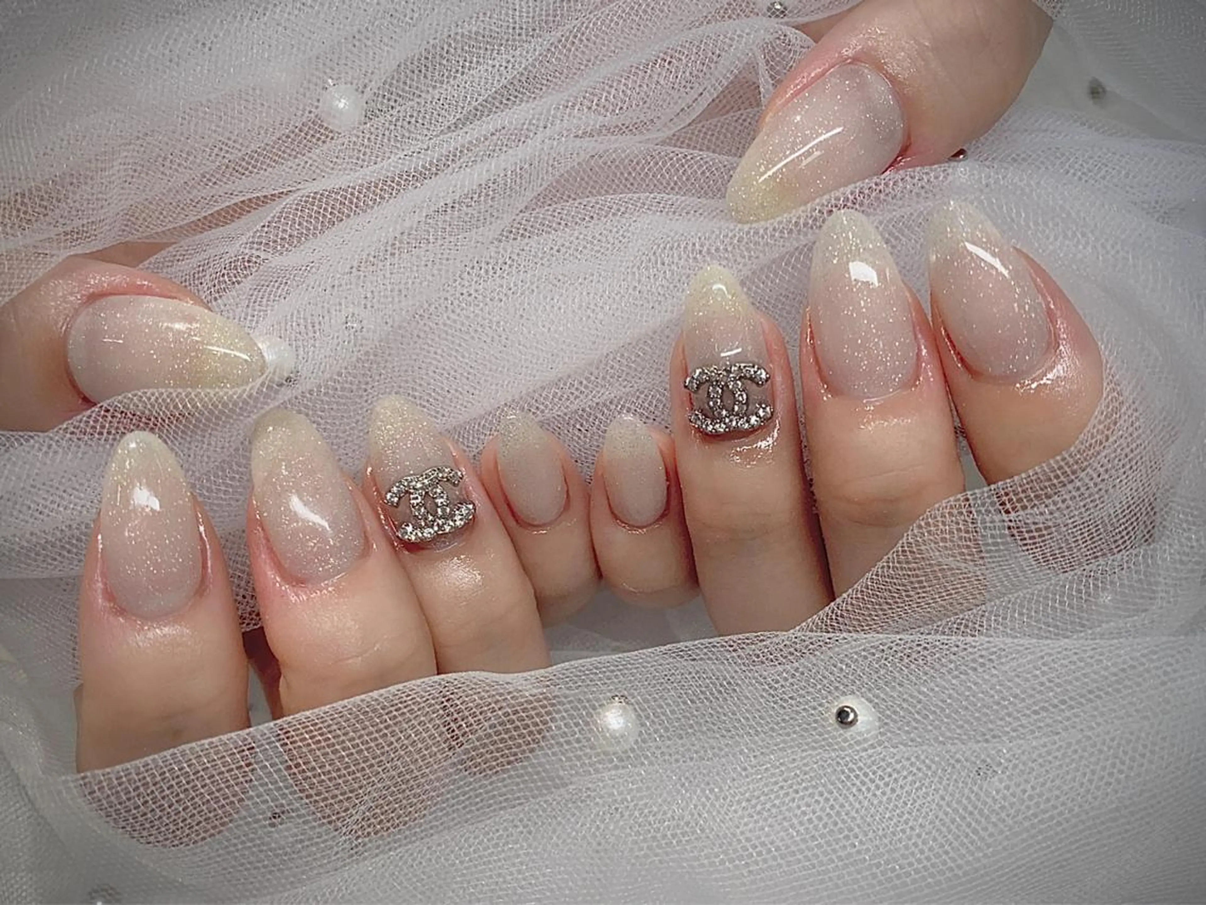 ネイル I-nailロング /ワンホン/キラキラのネイルデザイン