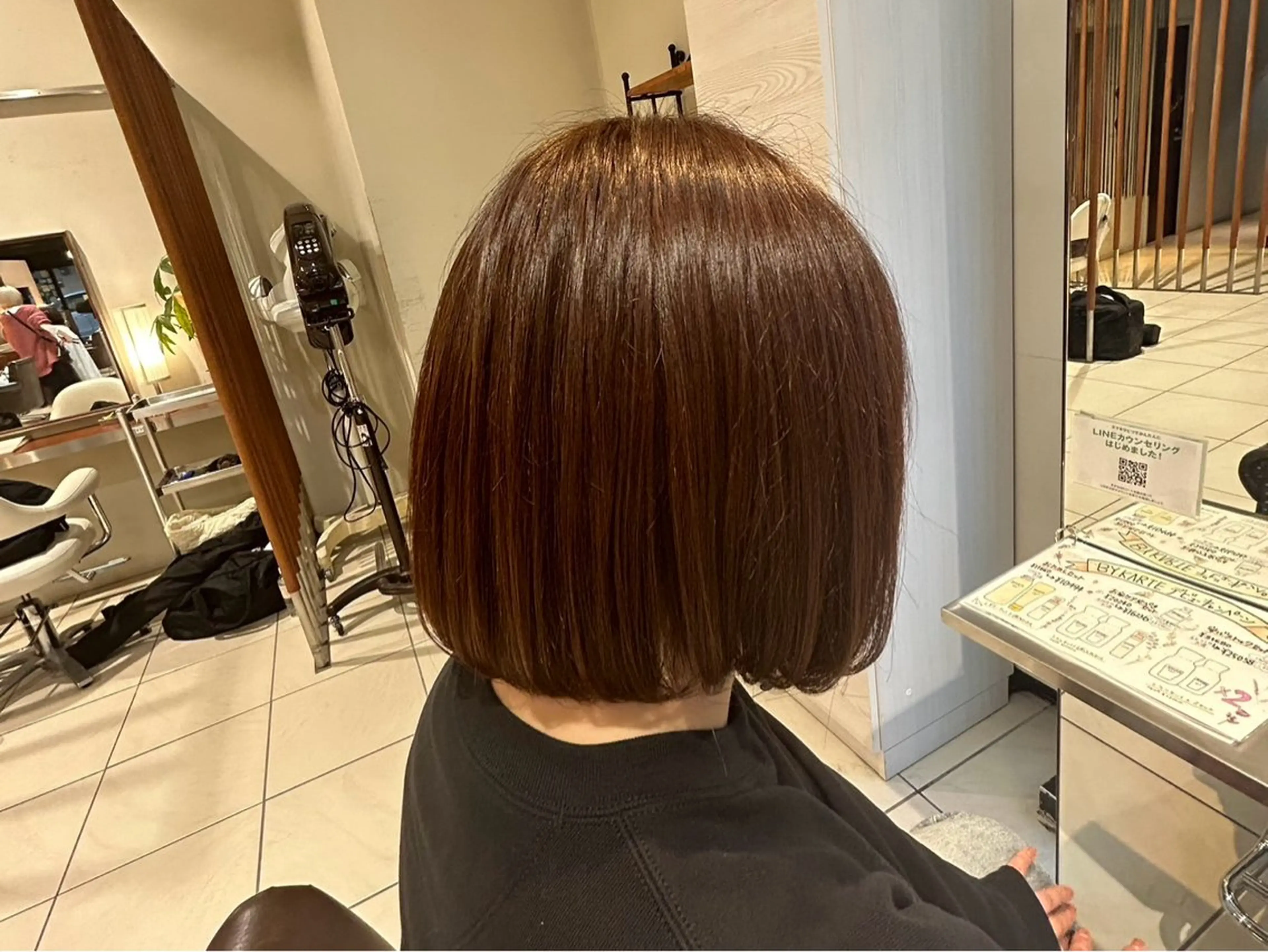 ショート ヘアカラー 手塚 佑樹のヘアスタイル