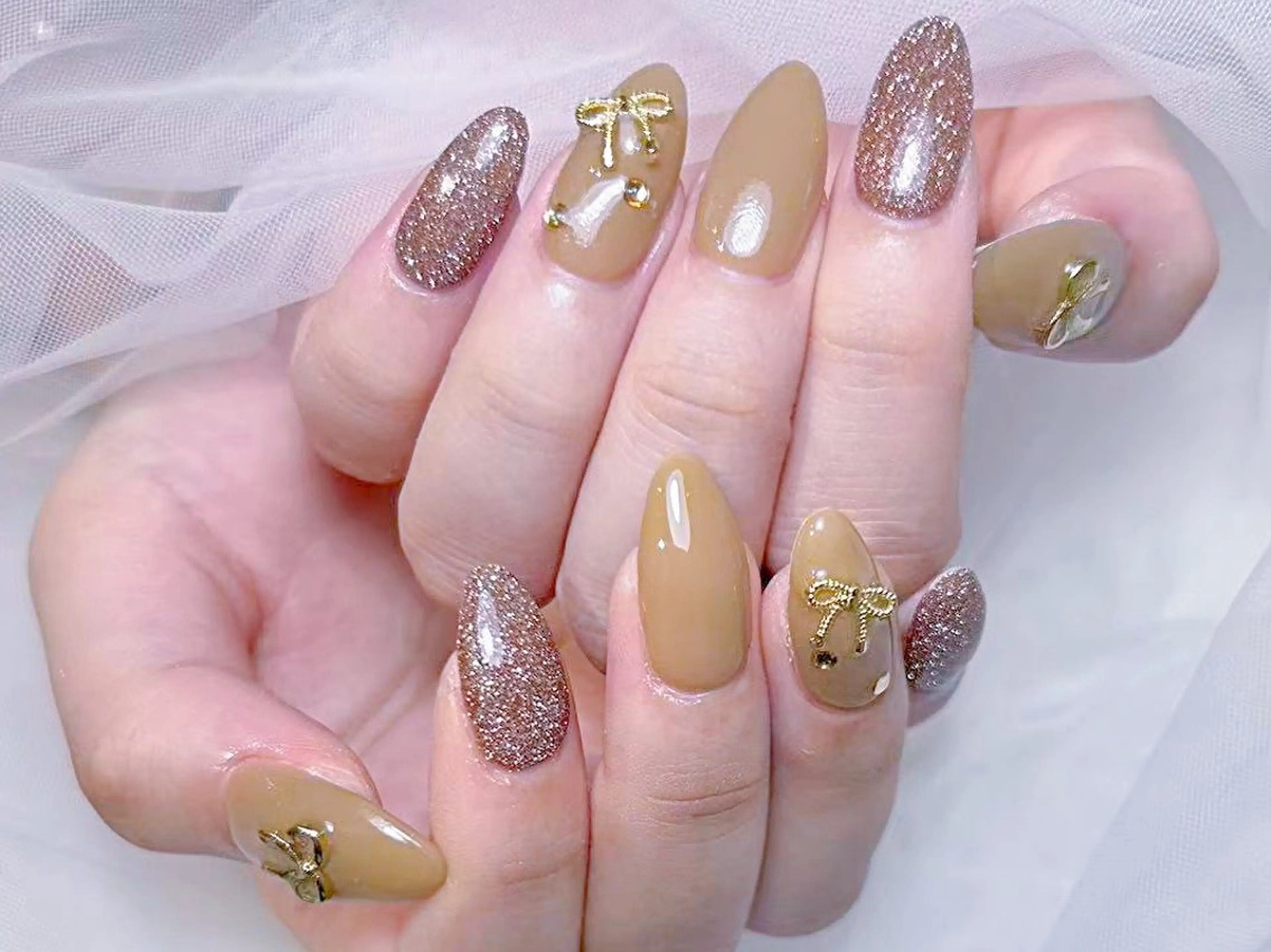 ネイル アートネイル 桜ネイル フレンチネイル ガラスフレンチ グラデーション ハンドネイル 🌈 Laule'aのネイルデザイン