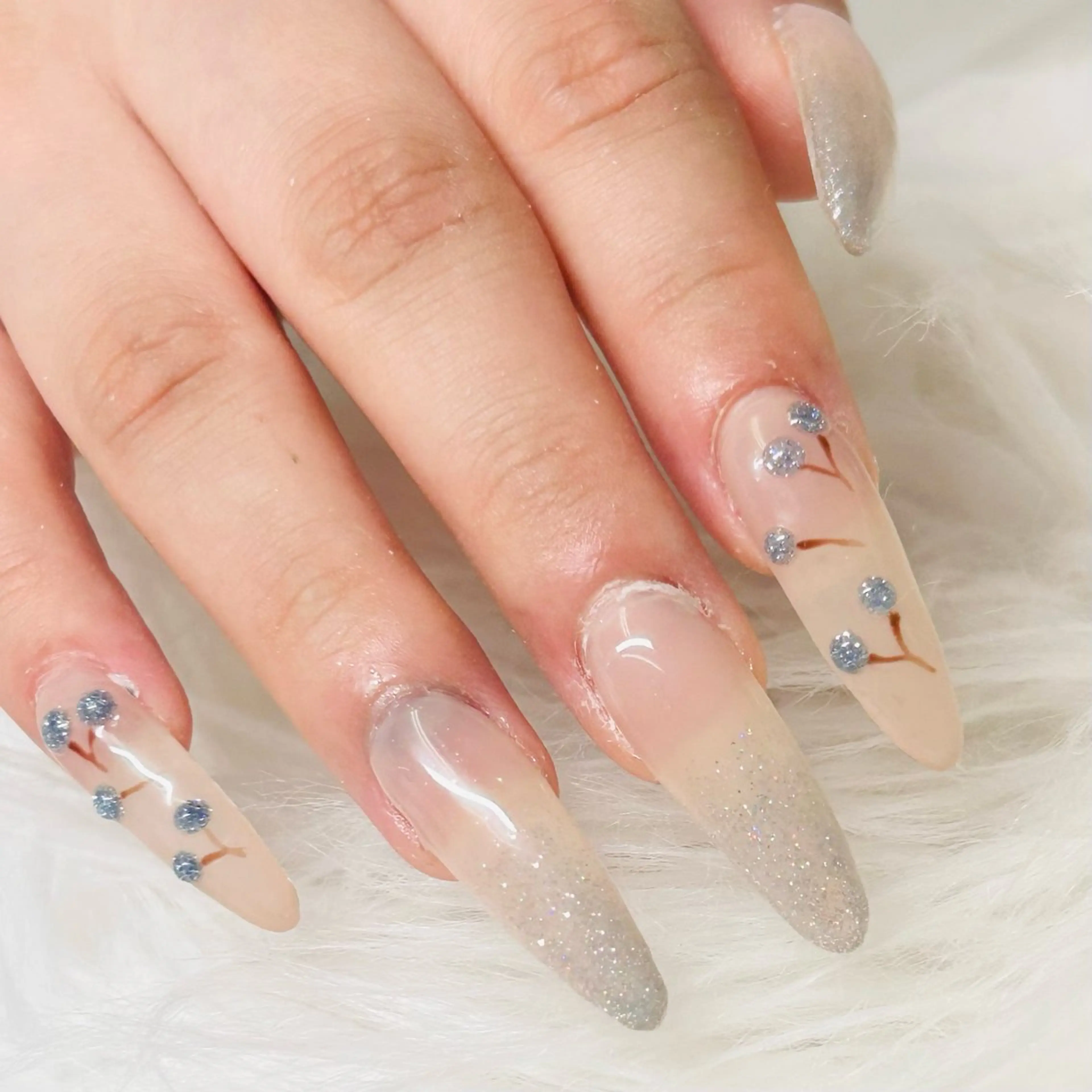 ネイル yuma 🌺 L’ねいるのネイルデザイン