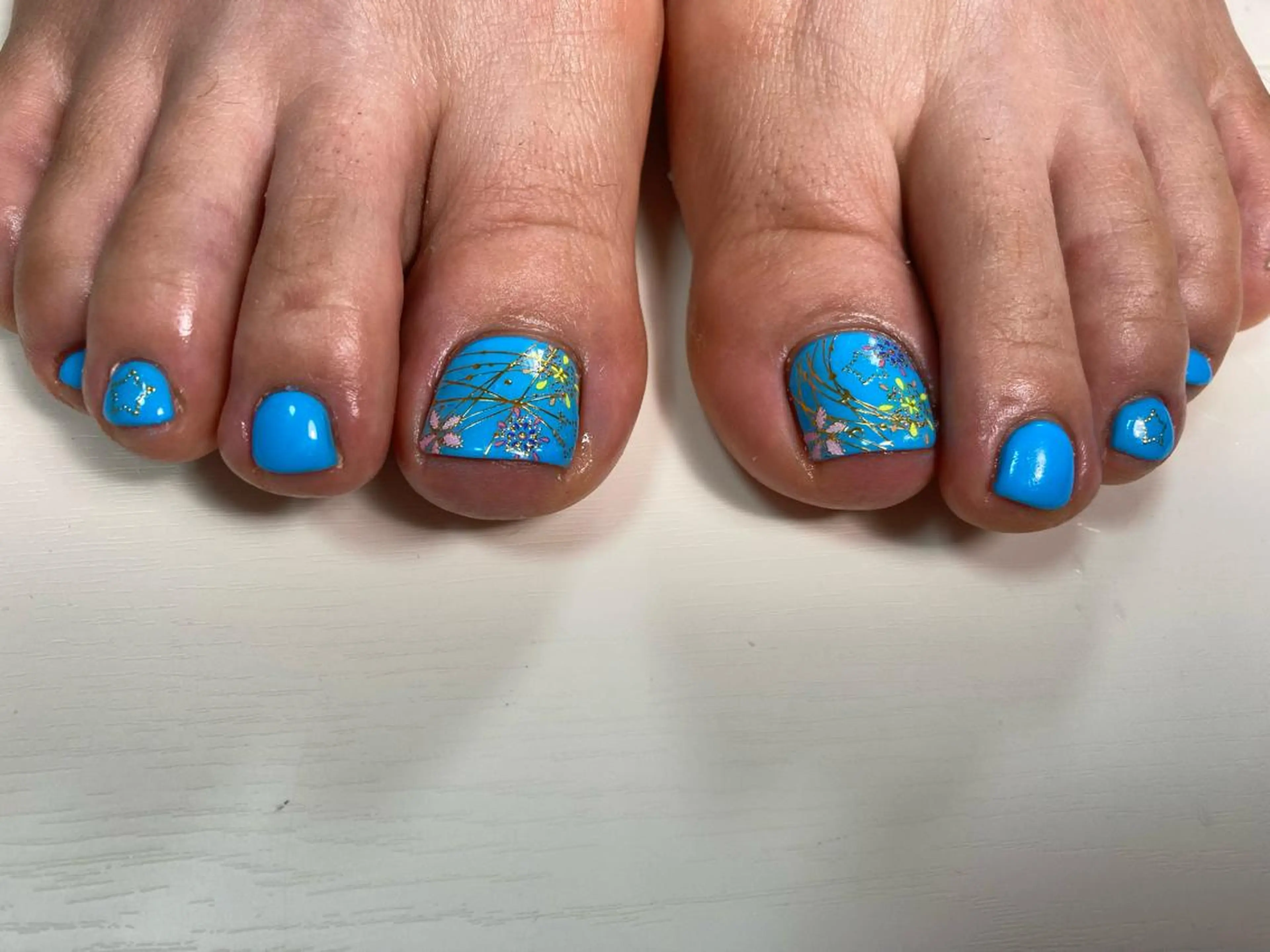 ショート ネイル アートネイル 持ち込み ハンドネイル フットネイル ✴︎ Delightのネイルデザイン