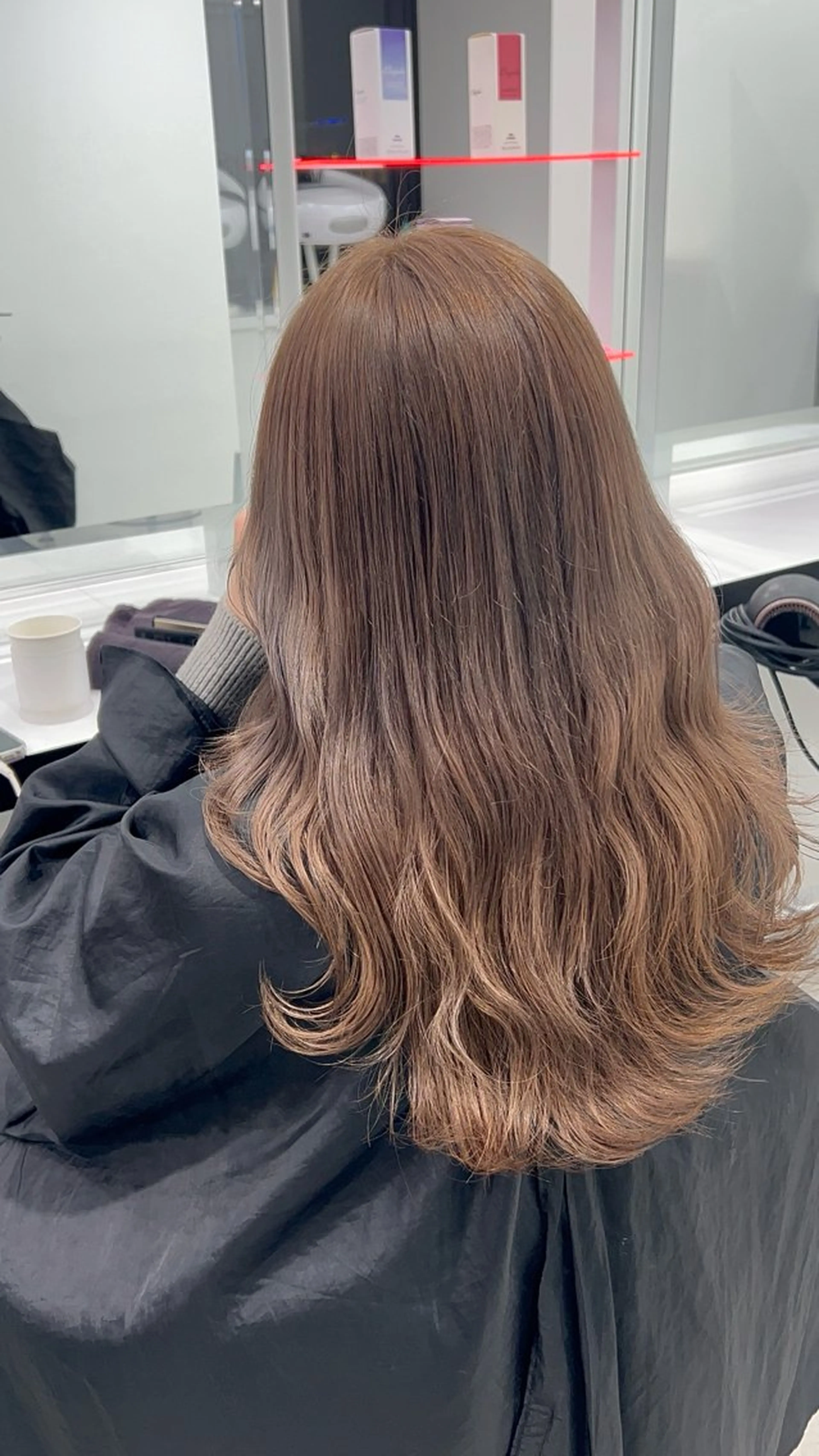 ロング カラー 履歴修正屋さん／ ブロンド／ホワイトのヘアスタイル