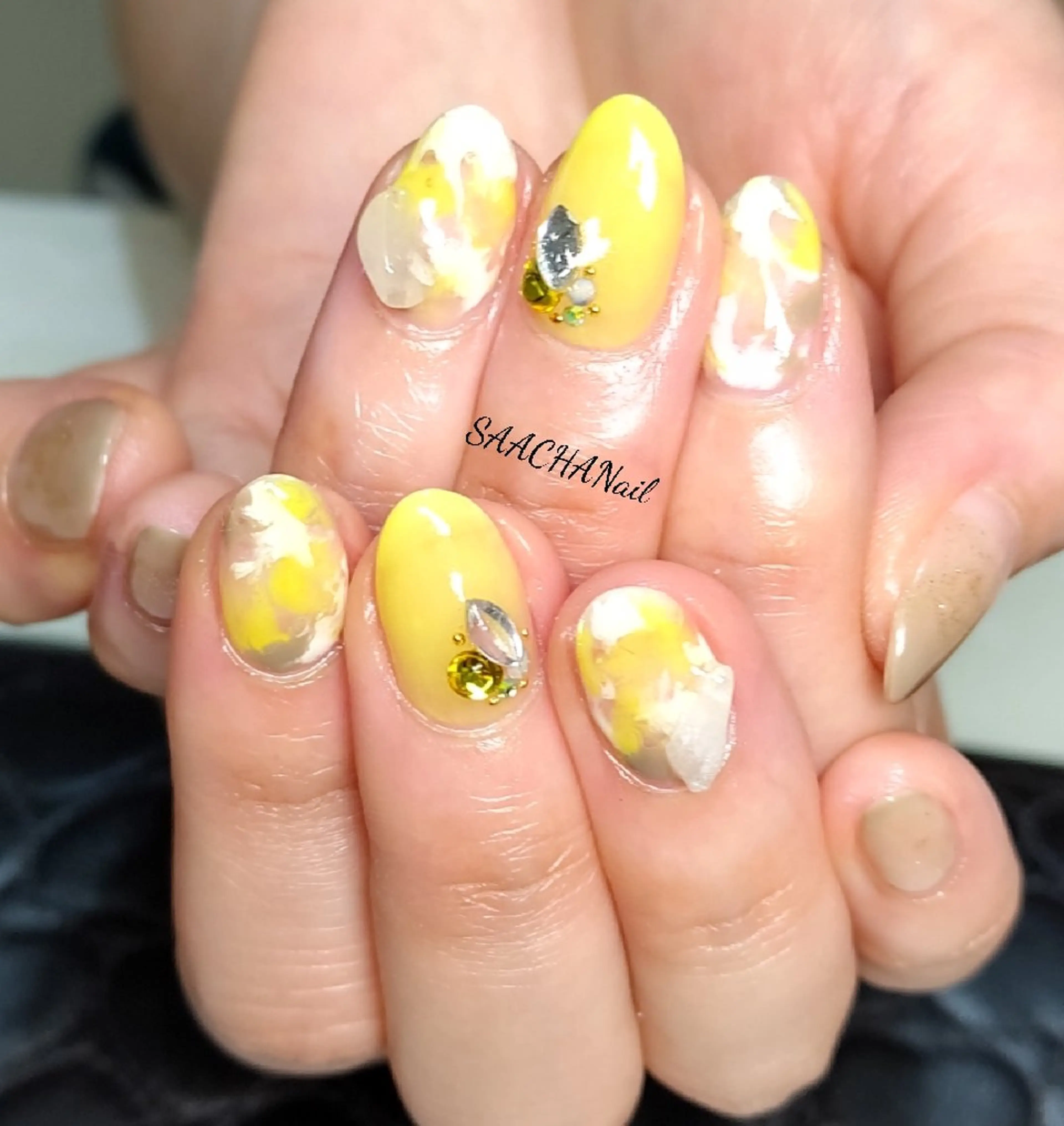 ネイル ハンドネイル SAACHANail  のネイルデザイン