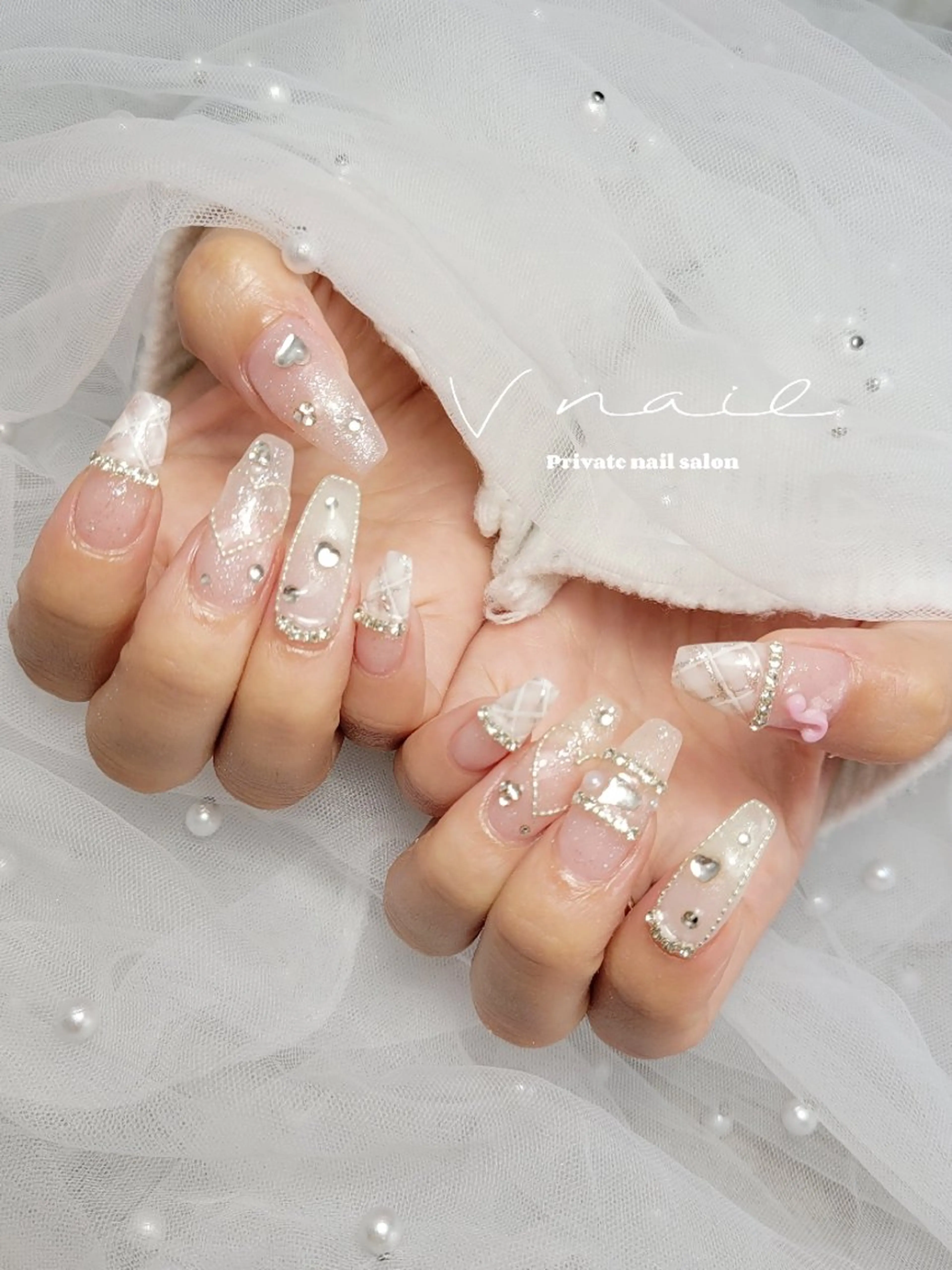 ネイル ハンドネイル V. nailのネイルデザイン