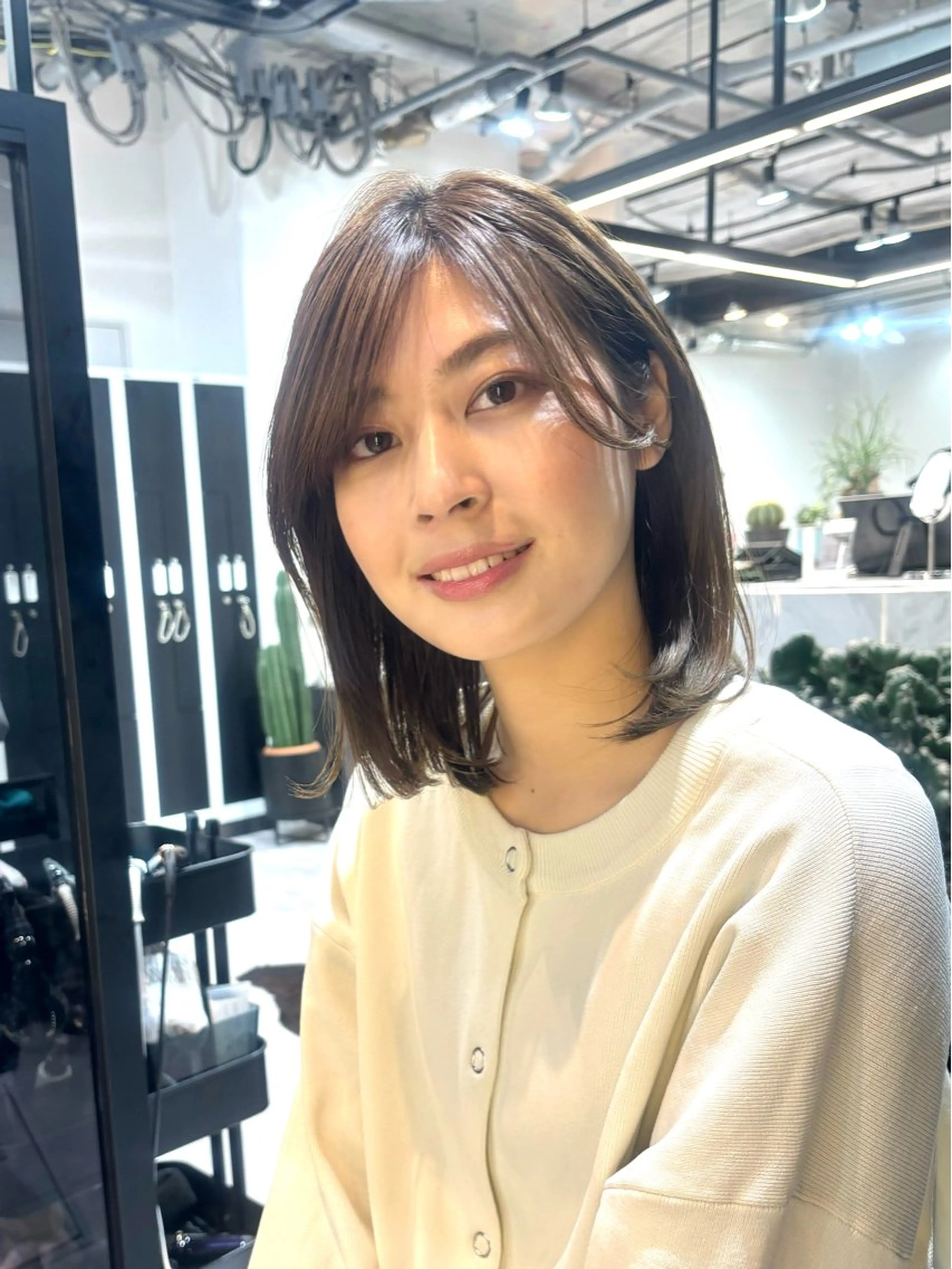 ミディアム 小田 桜のヘアスタイル