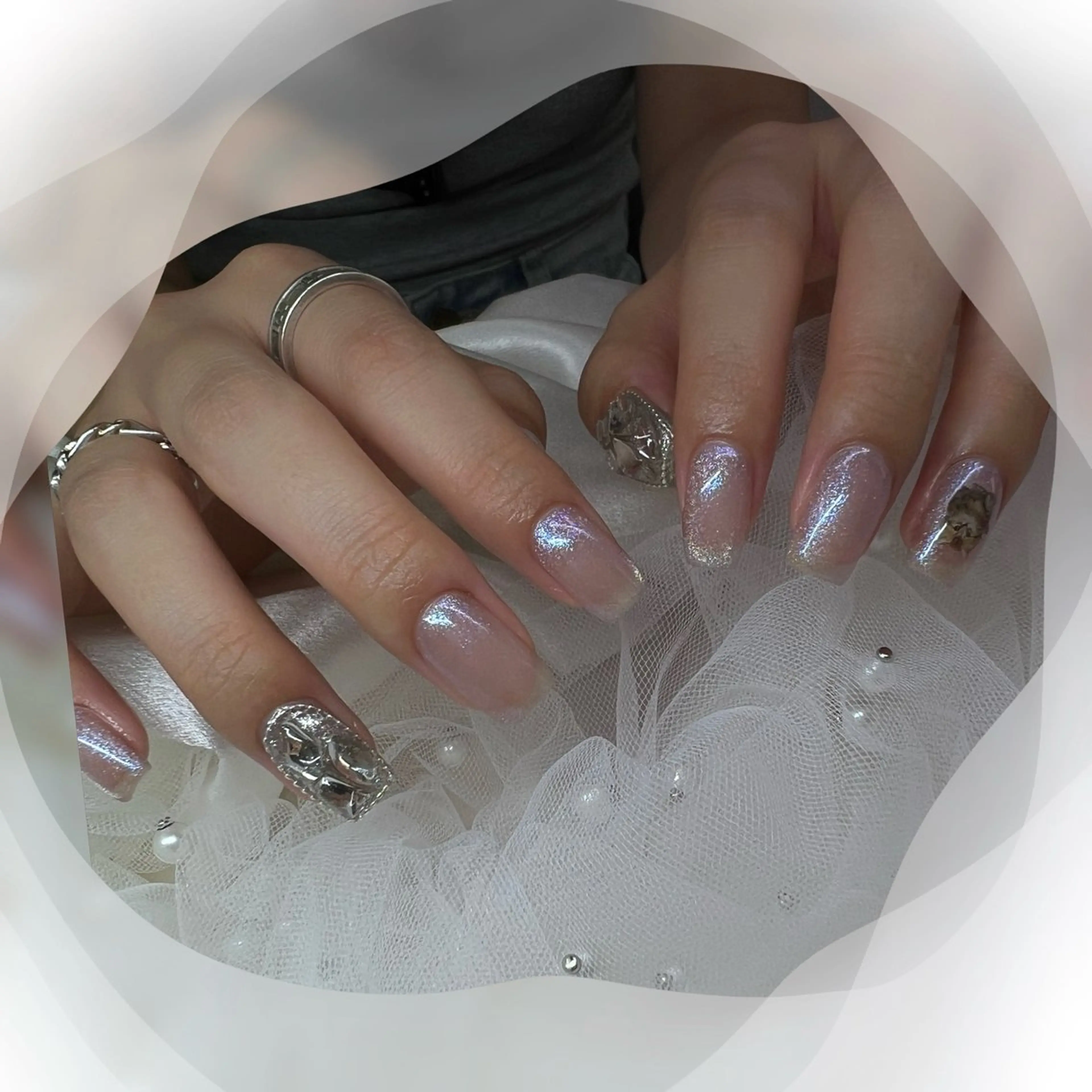 ネイル チークネイル フレンチネイル ガーリー グラデーション マグネットネイル Chill Nailsalonのネイルデザイン