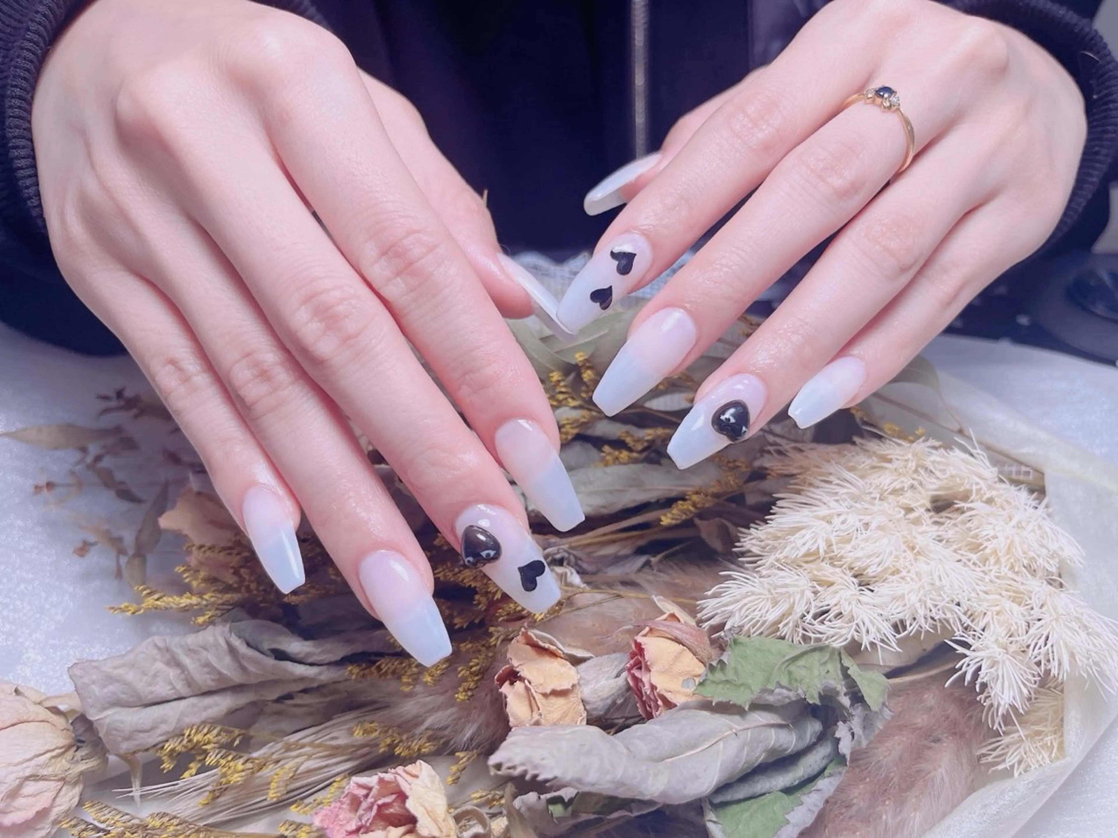 ネイル ハンドネイル KARI ネイルサロンのネイルデザイン