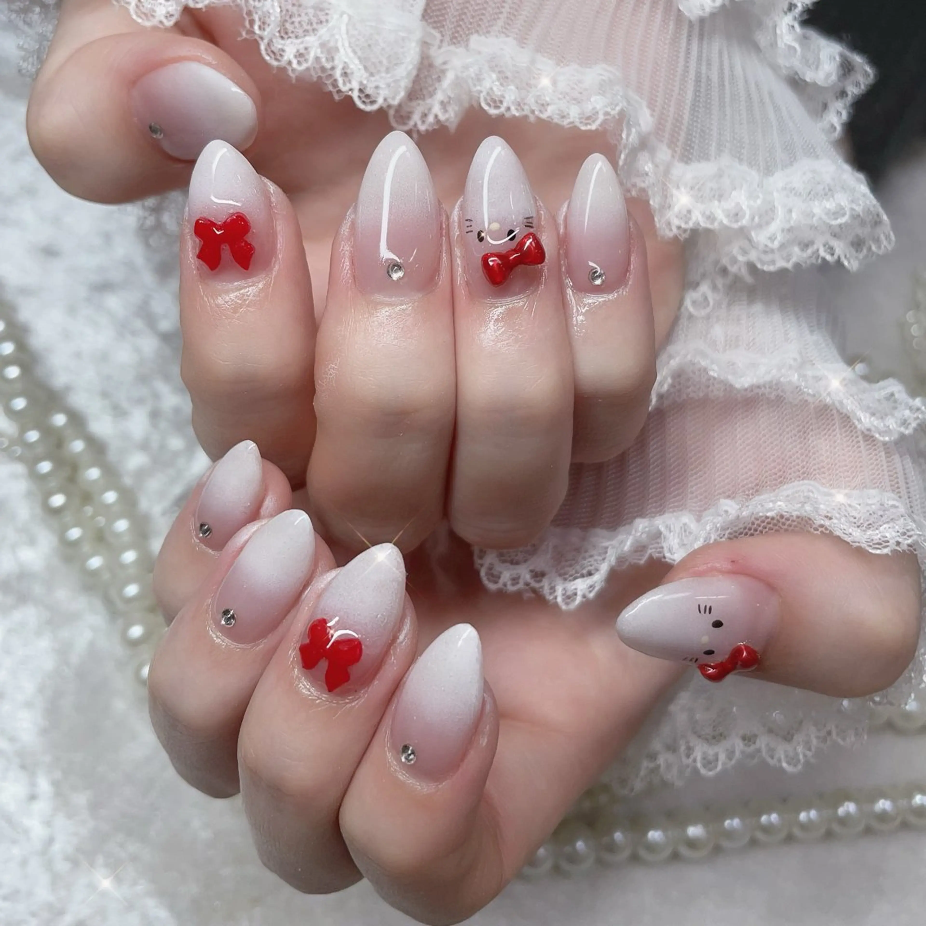 ネイル ハンドネイル MINAMI໒꒱ Y2K、韓国ガーリーのネイルデザイン