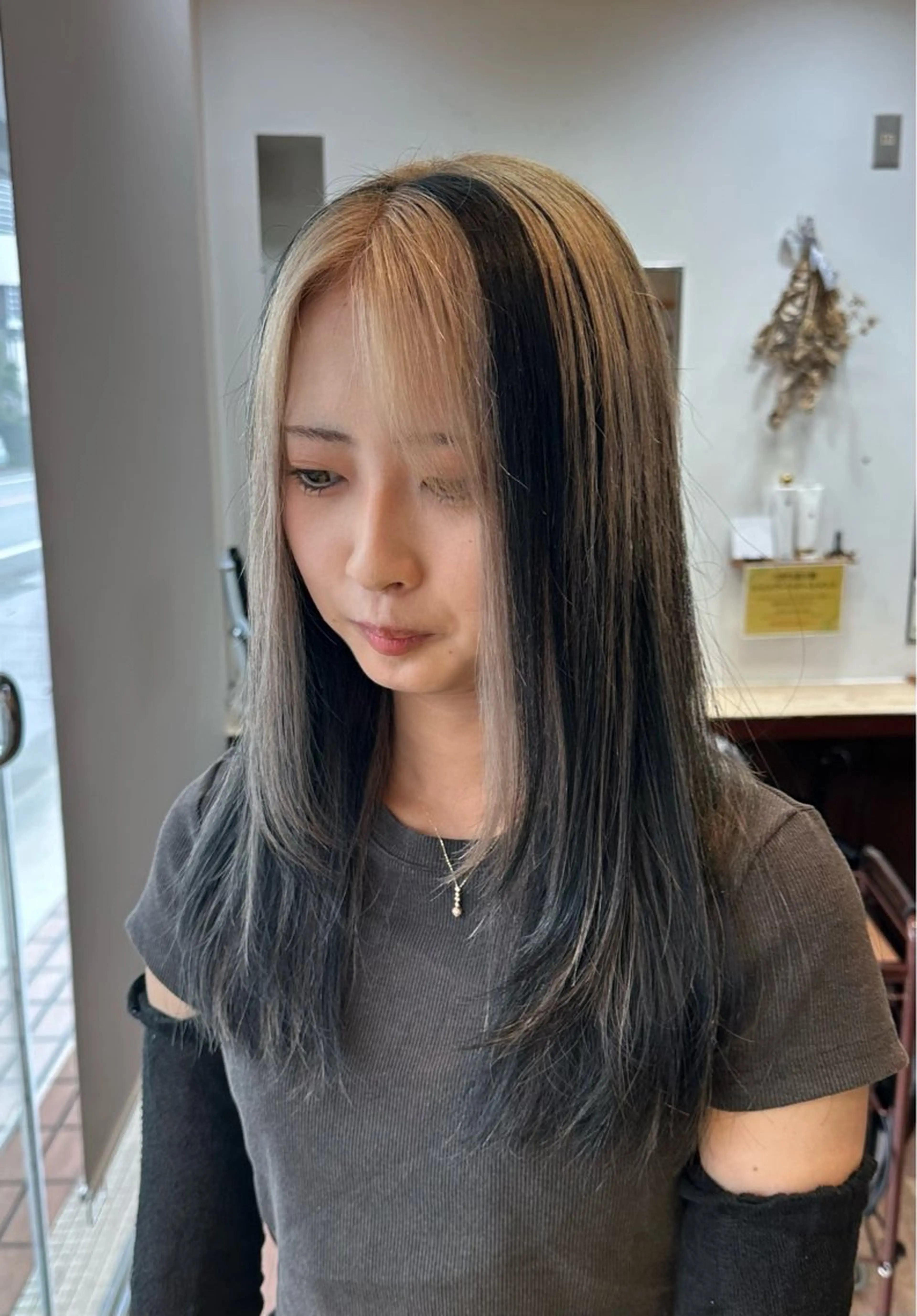 ブリーチ＋デザインカラー＋抗酸化トリートメント✨の写真