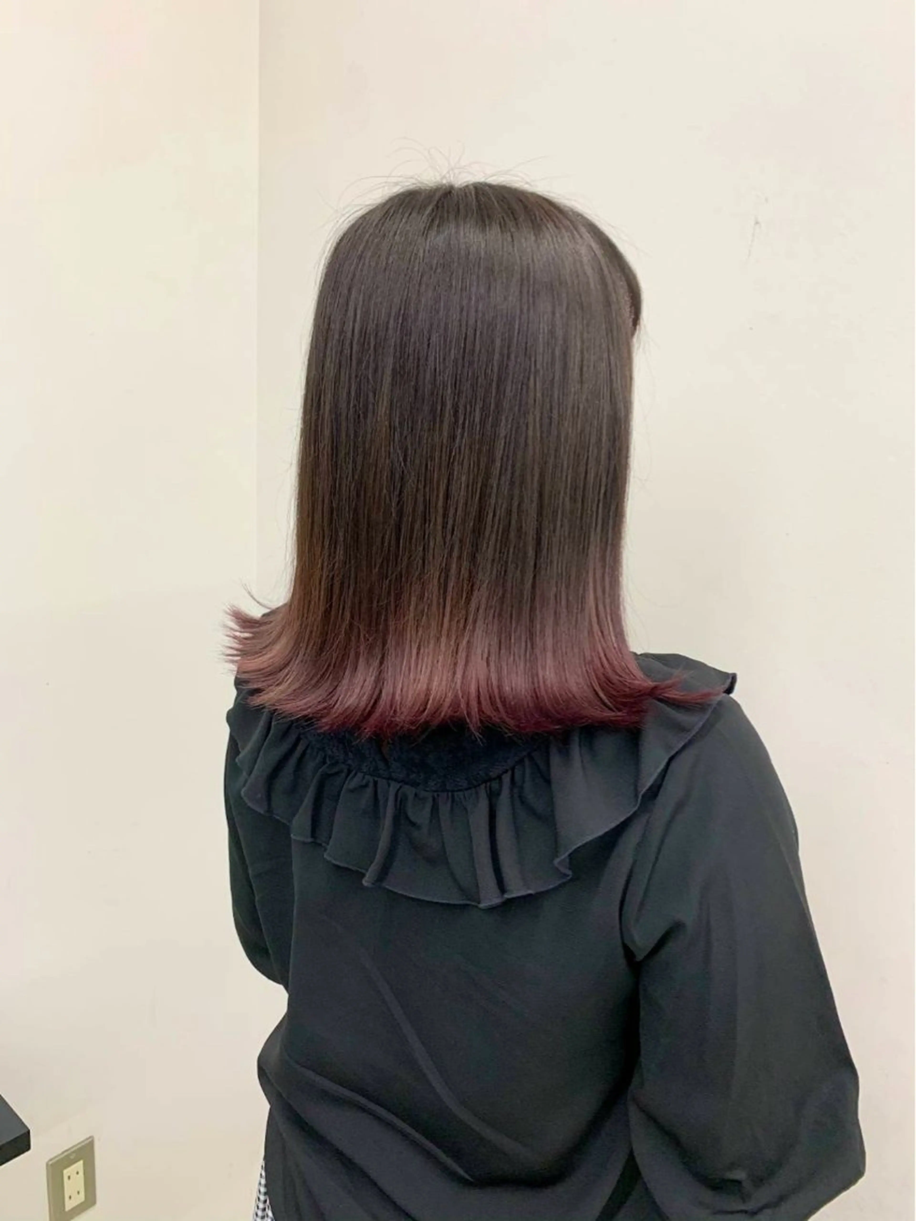 ミディアム カット ヘアカラー トリートメント Cielo by Siestaのヘアスタイル