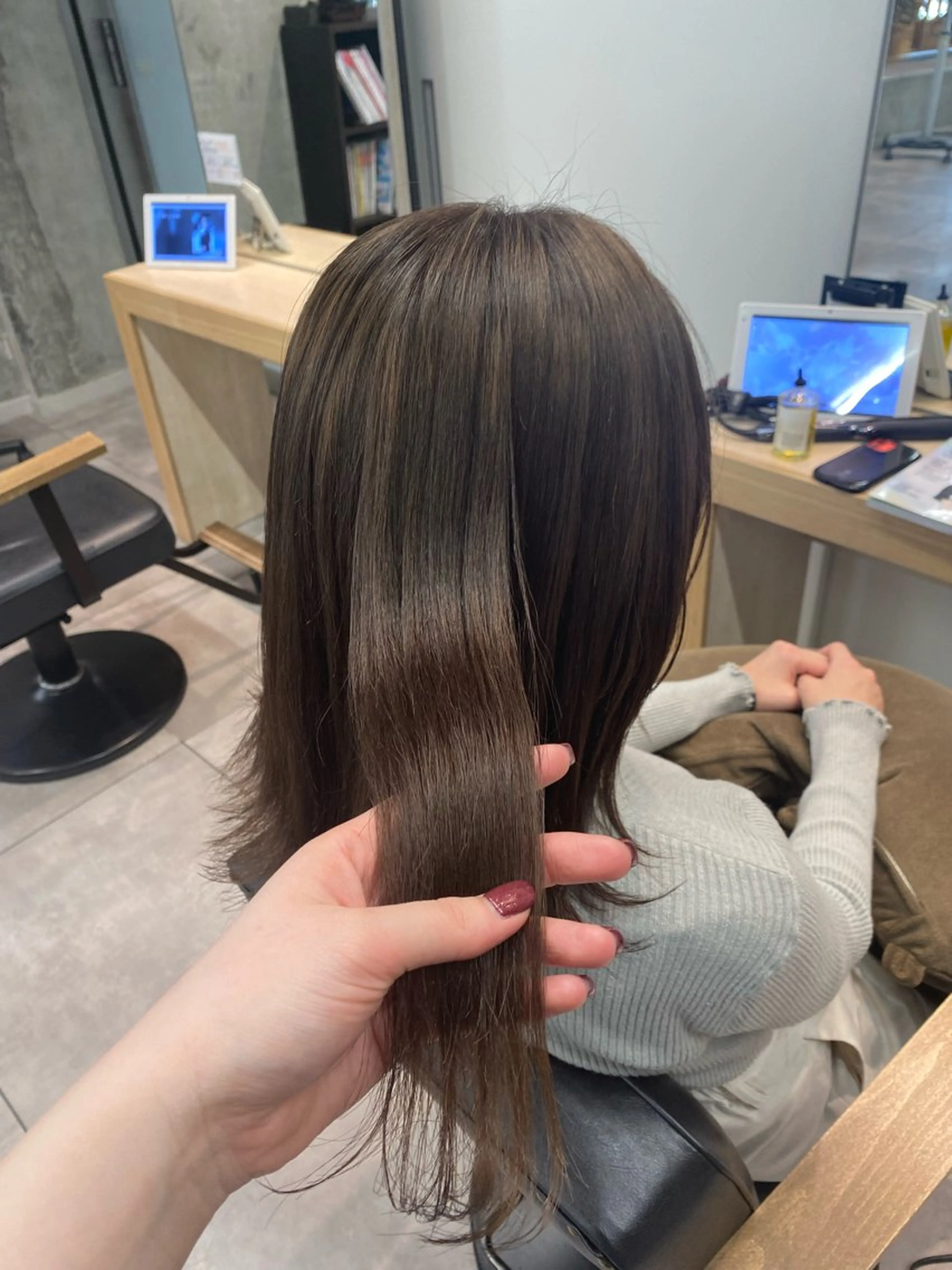 カラー 韓国ヘア AINA🐱のヘアスタイル