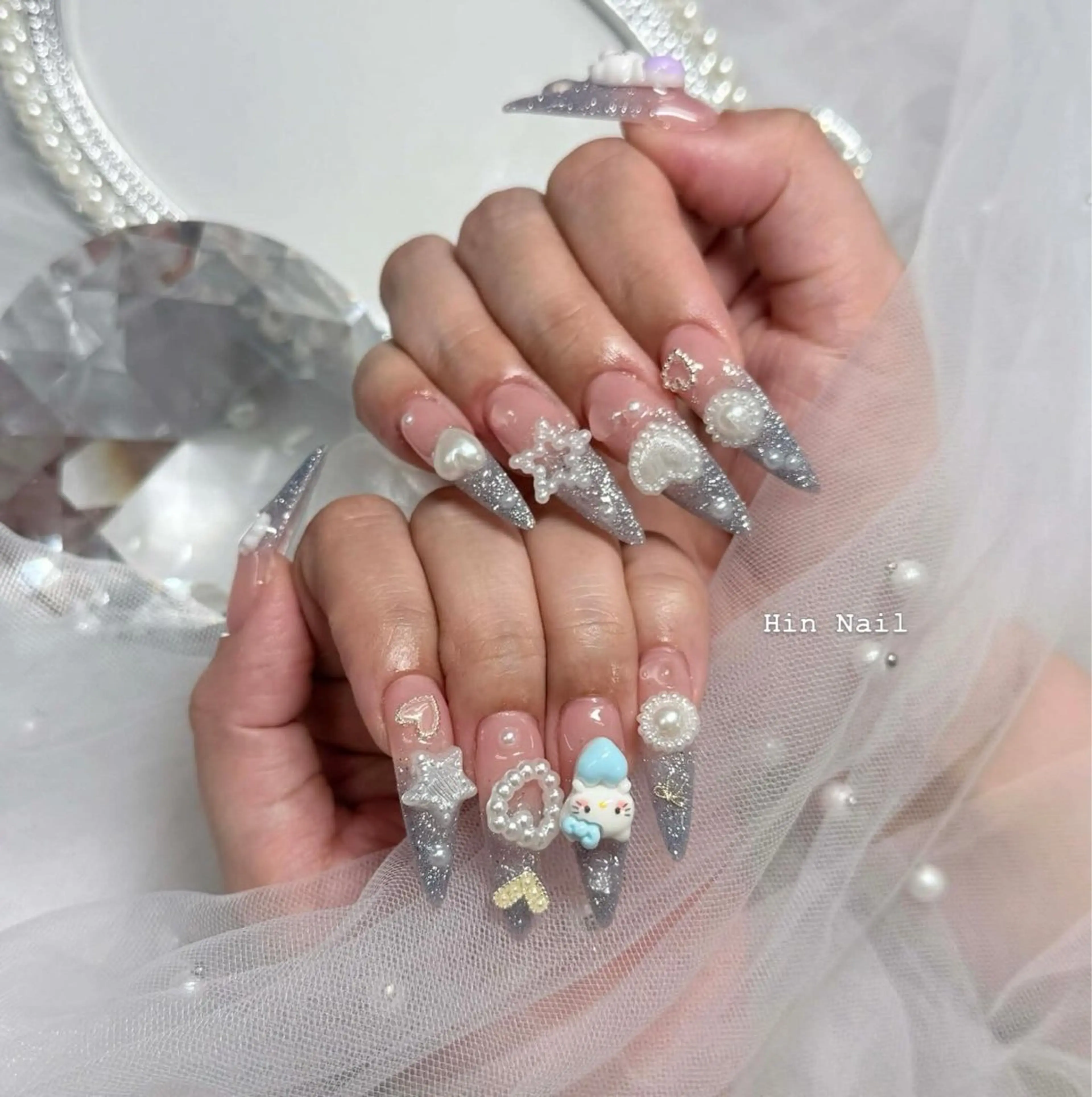 ネイル ハンドネイル HIN NAILのネイルデザイン