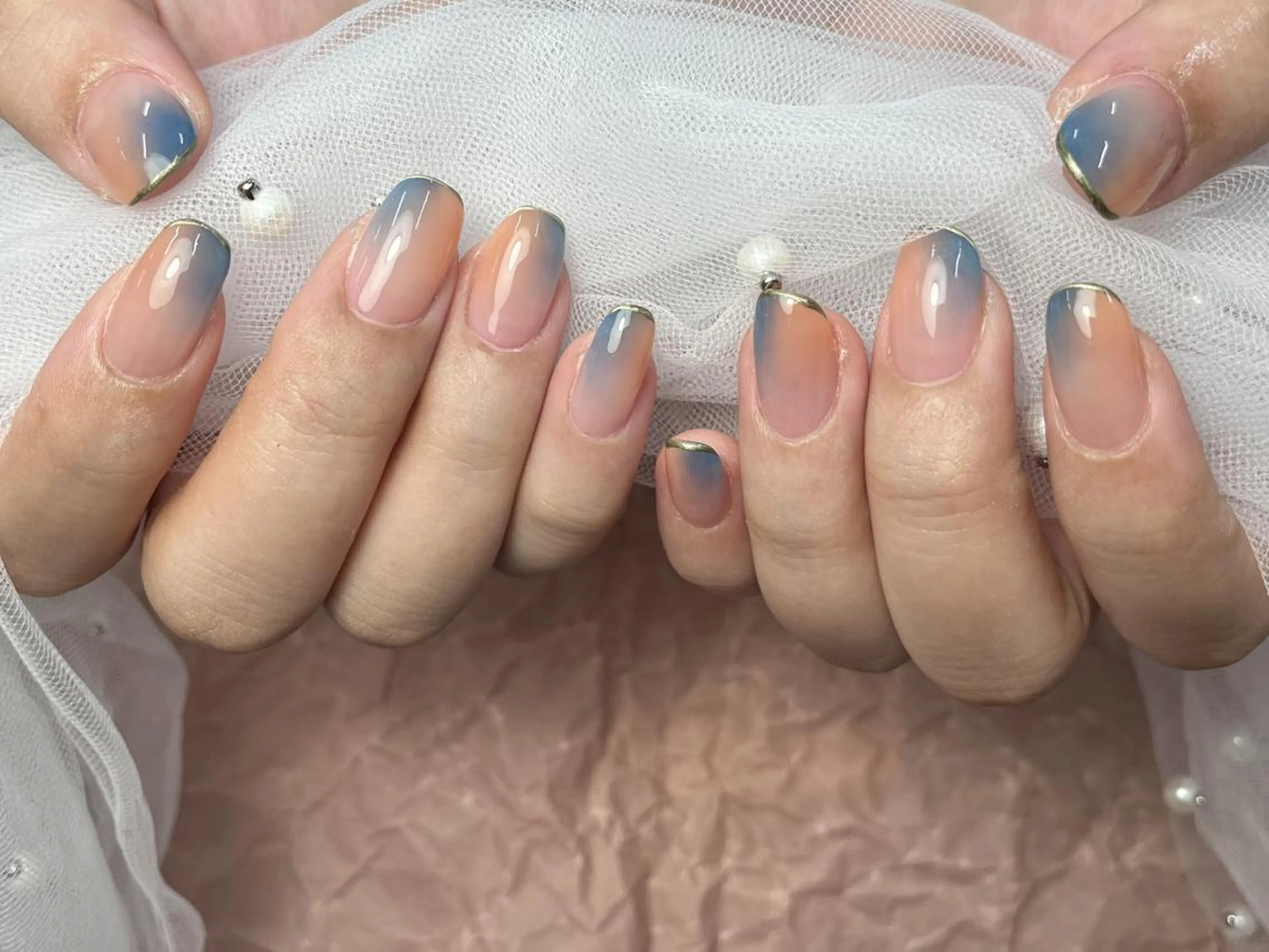 ネイル ブルー フレンチネイル ゴールド グラデーション ToliyDeliy ネイルサロンのネイルデザイン