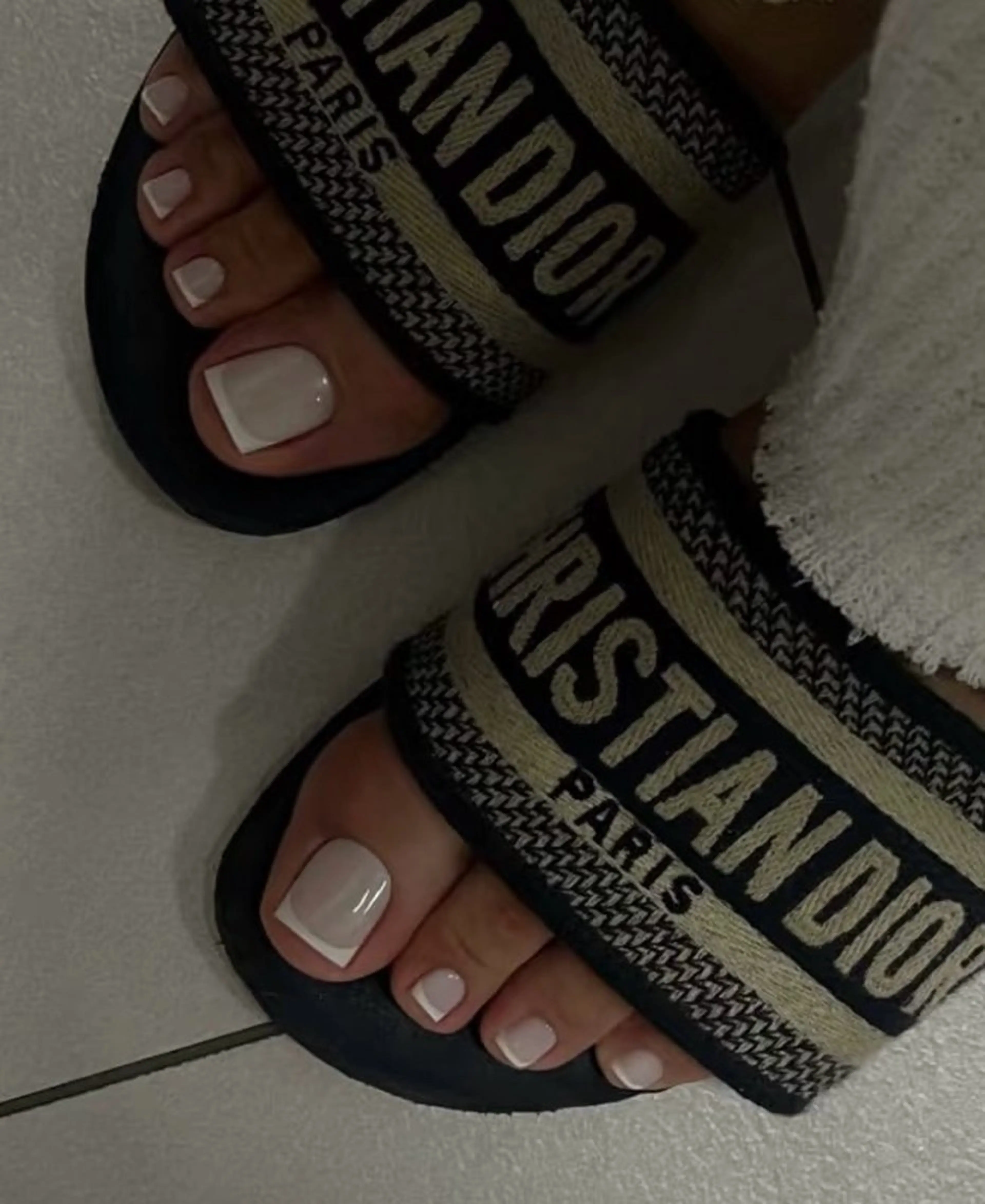 ネイル 高木 維麗絲のネイルデザイン