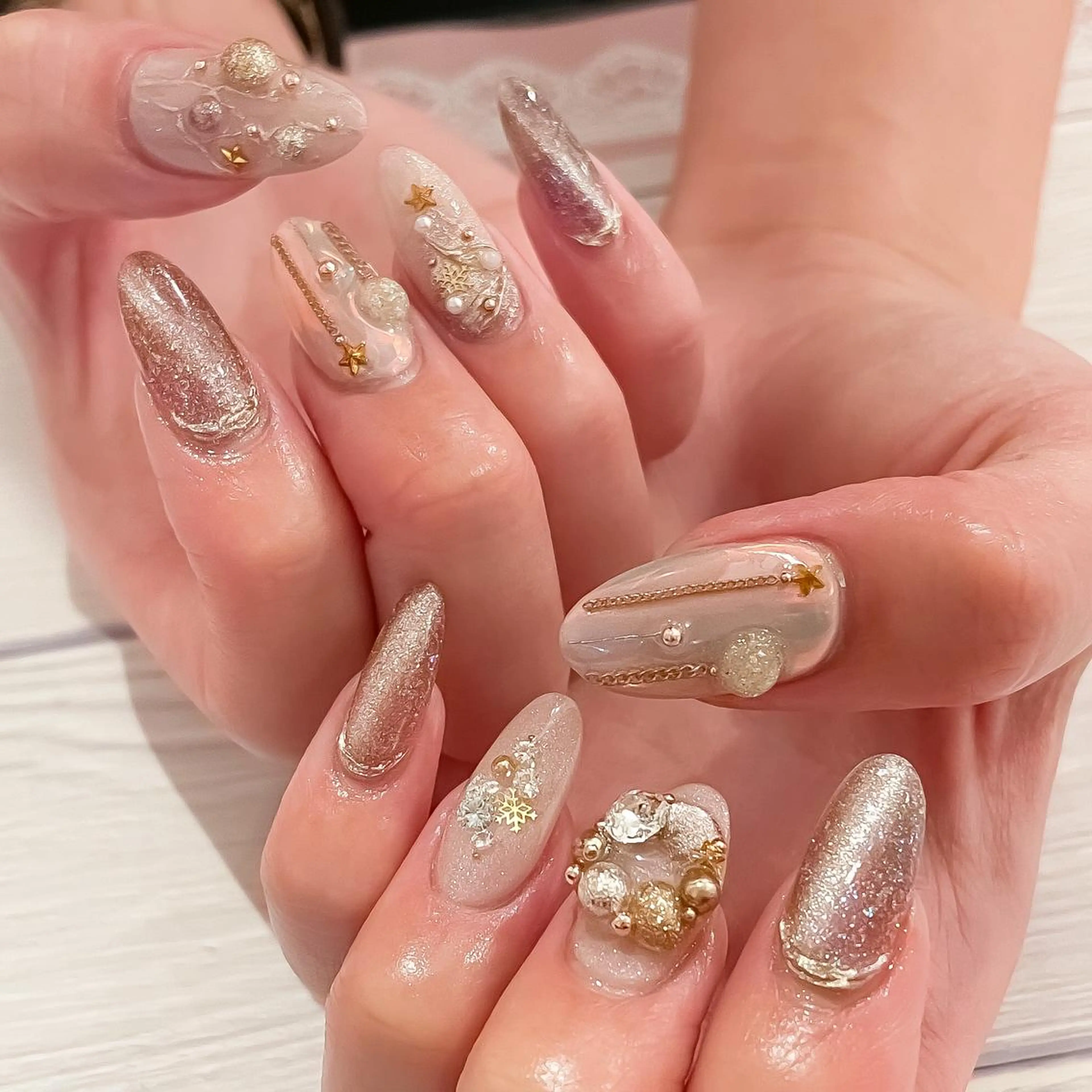 ネイル f'bloom  L’ecrinのネイルデザイン