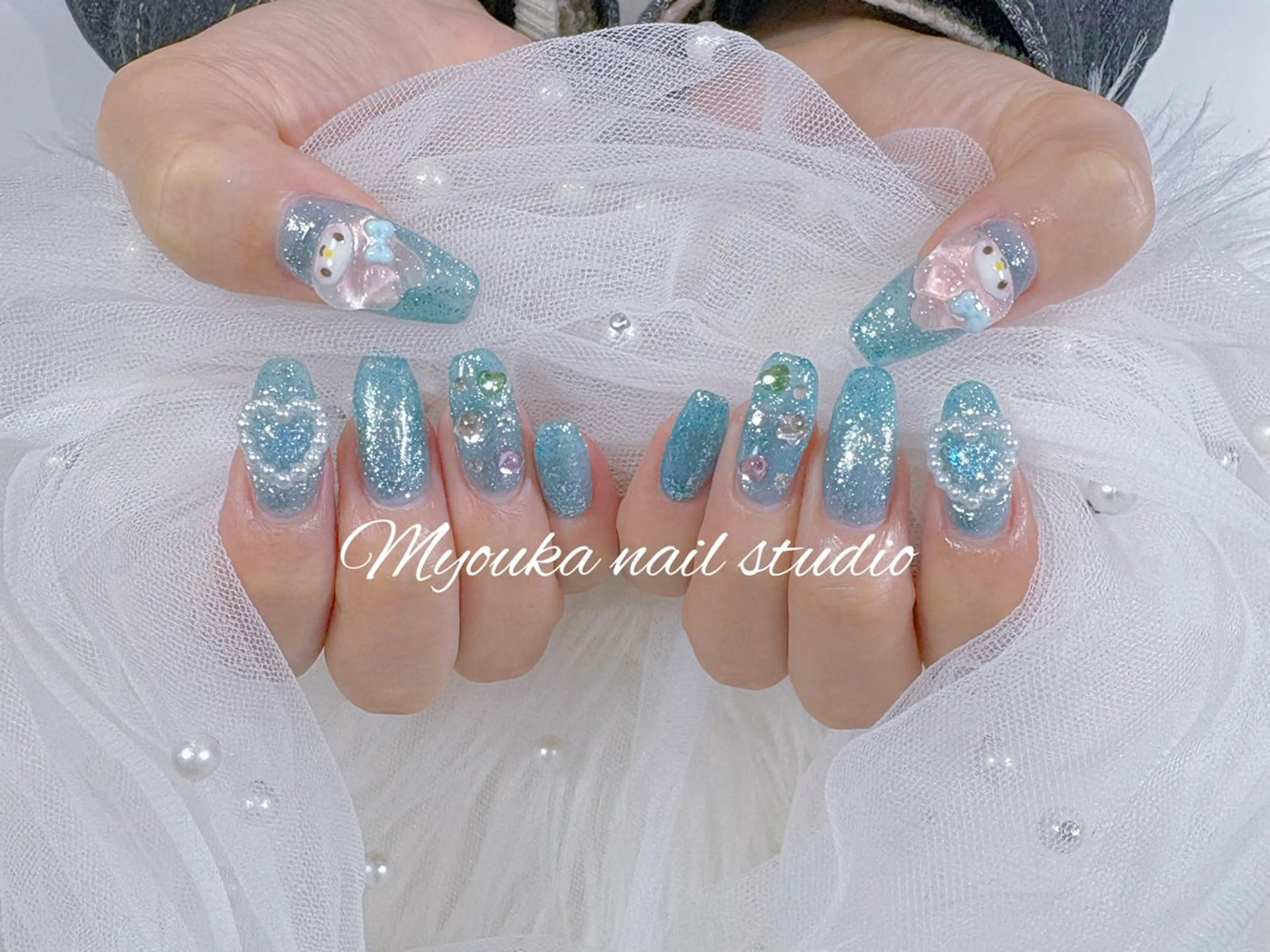 ネイル チークネイル 長さ出し グラデーション ラメ(グリッター) ラメグラデーション ハンドネイル ハンドケア Myouka所属・Myouka 板橋区大山駅前店のネイルデザイン