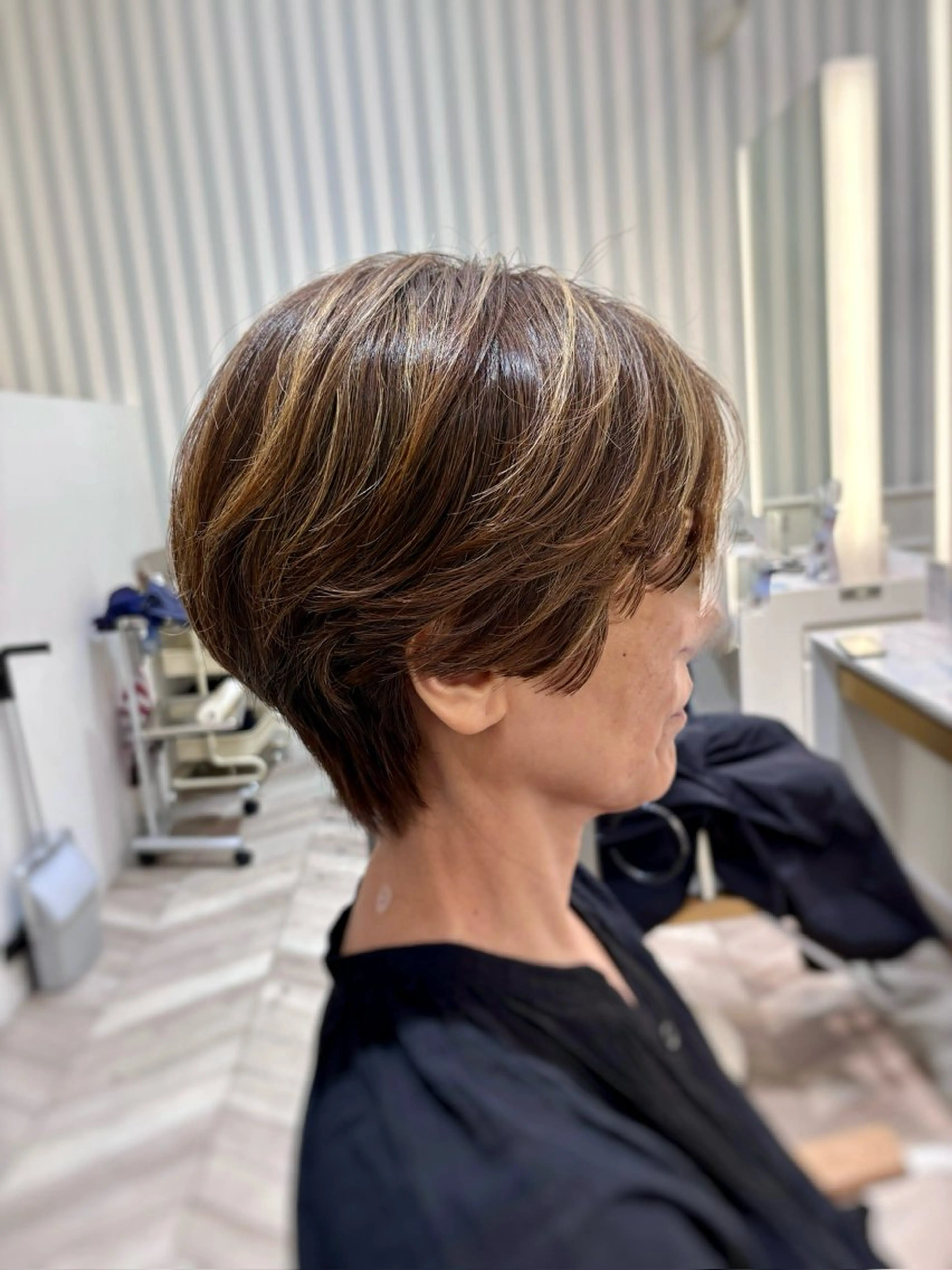 ショート ハイライト カット ヘアカラー ✨垢抜け×大日イオン ×似合わせ井谷拓馬のヘアスタイル