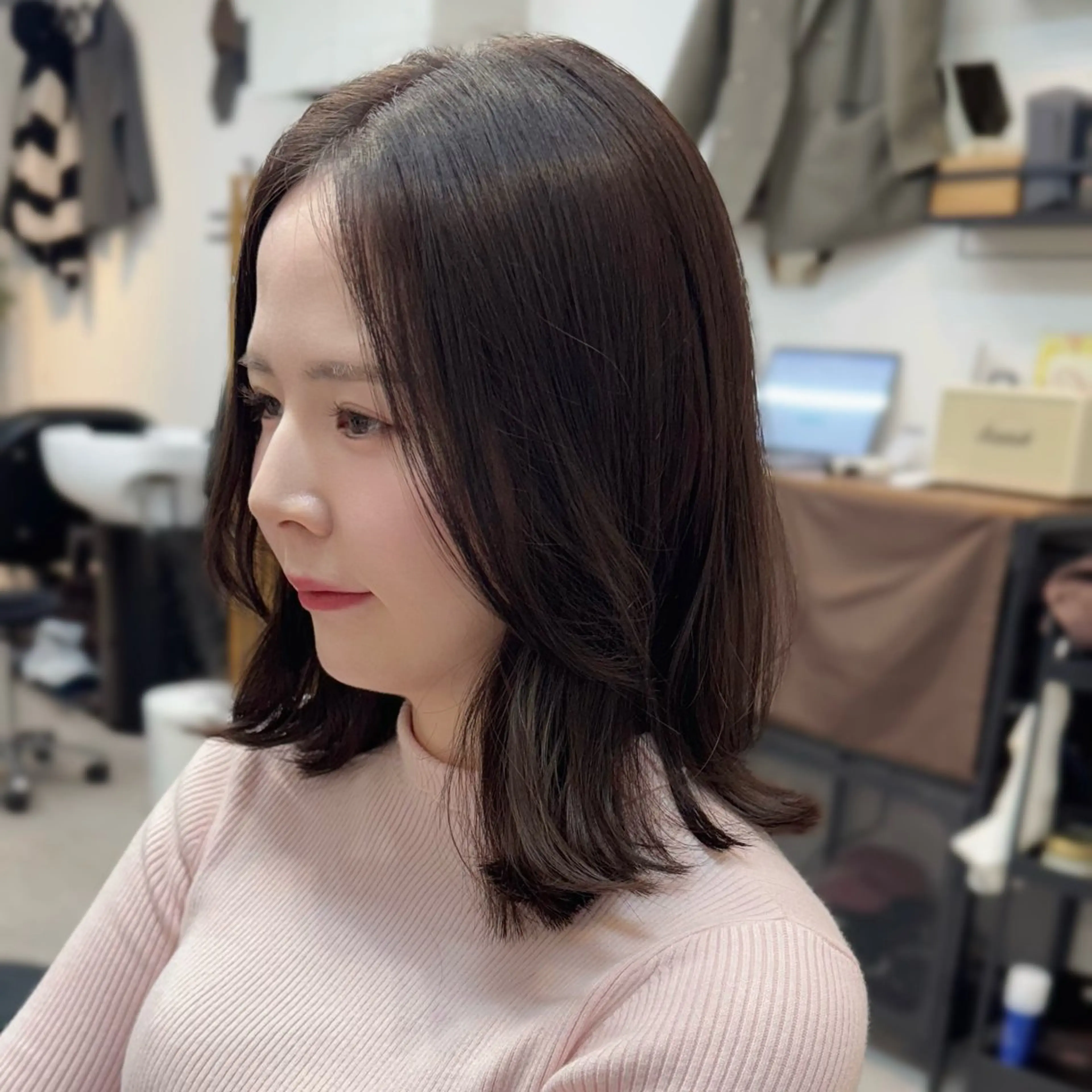 ミディアム たぴ。ぱつっとボブ/ つや髪🍒髪質改善のヘアスタイル