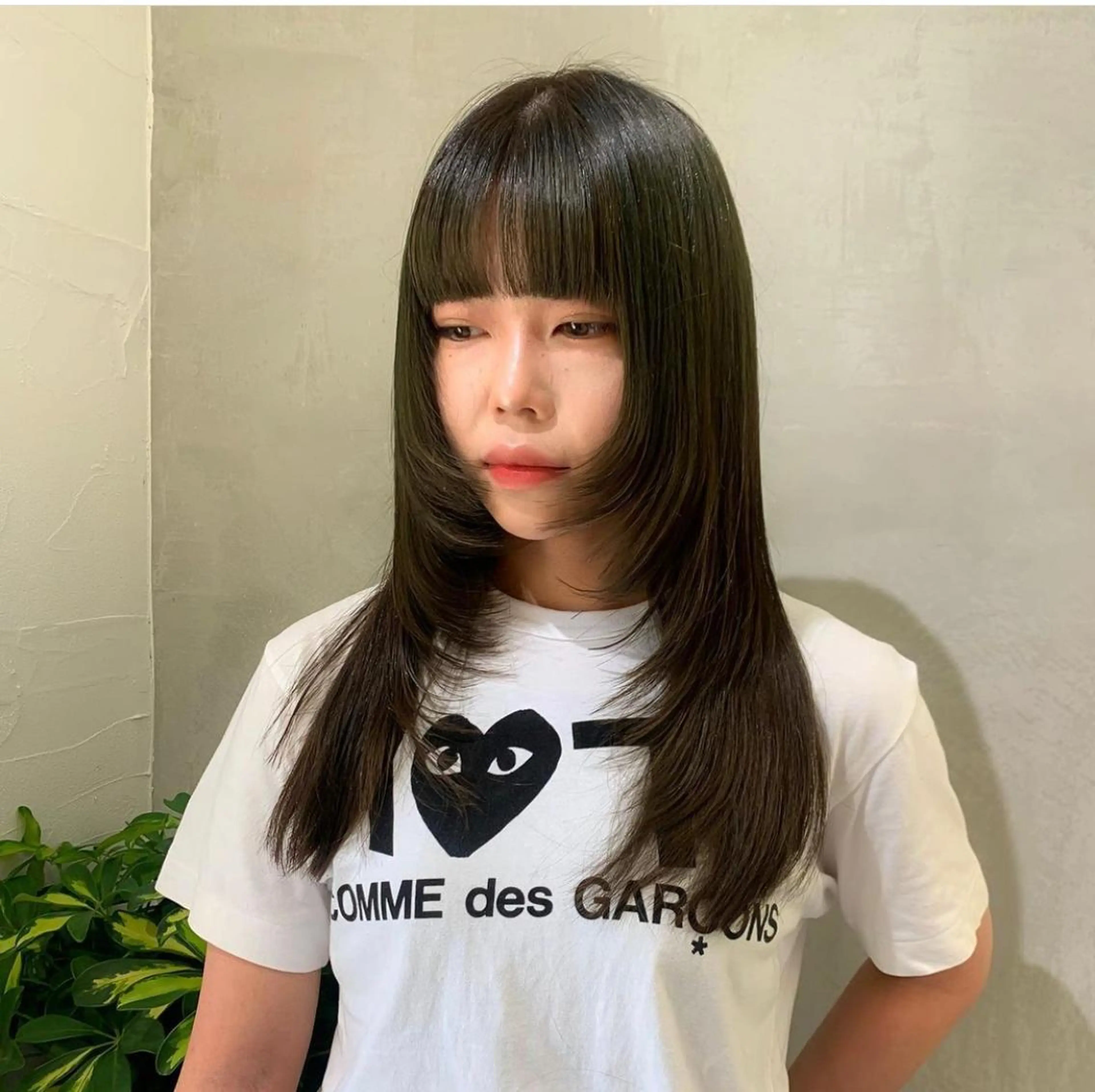 ミディアム カット ヘアカラー トリートメント 🤍aimi🤍 ウルフ/韓国ヘアのヘアスタイル