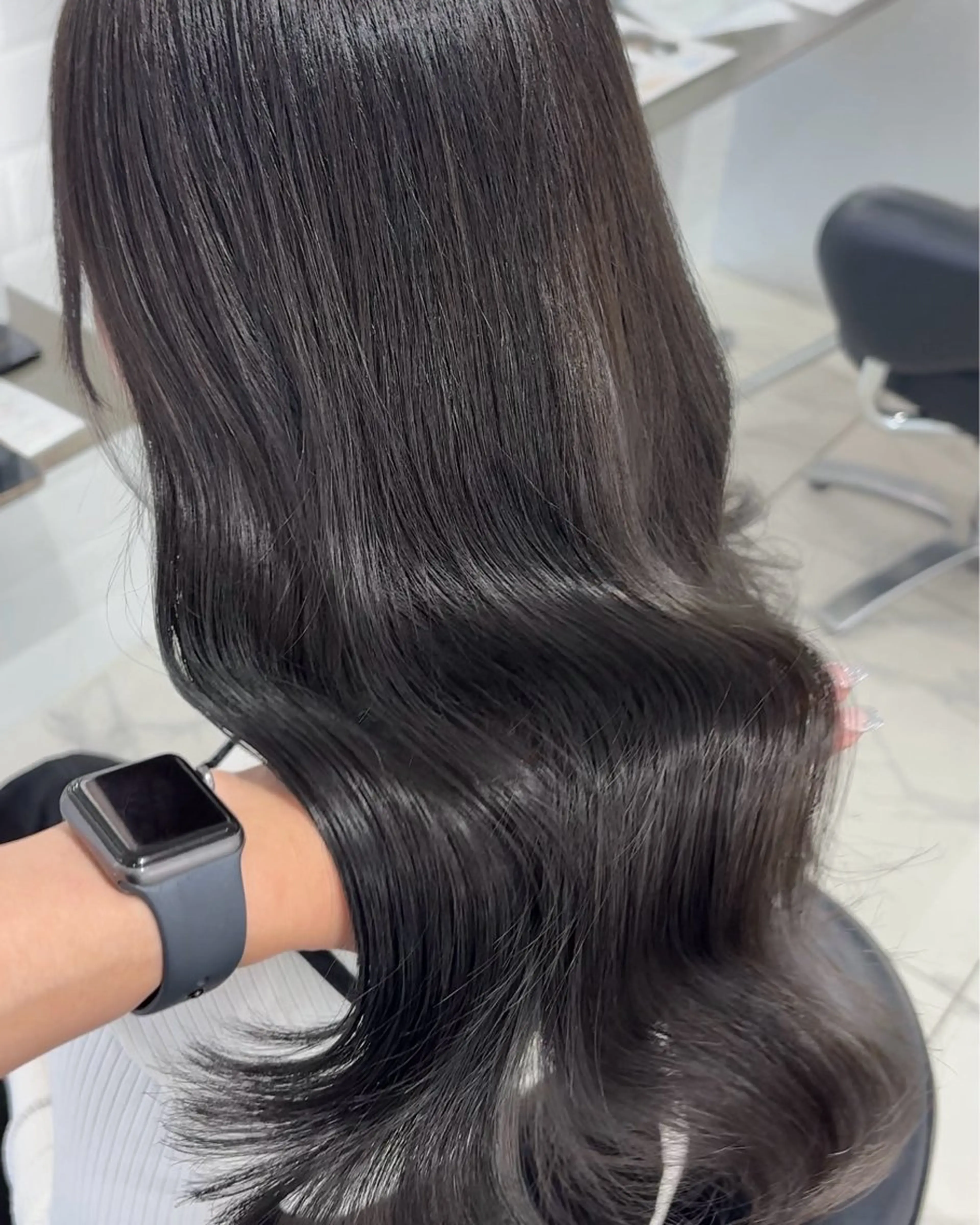 ロング カラー 透明感カラー グレージュ 透明感艶カラー/ 岡田澪香のヘアスタイル