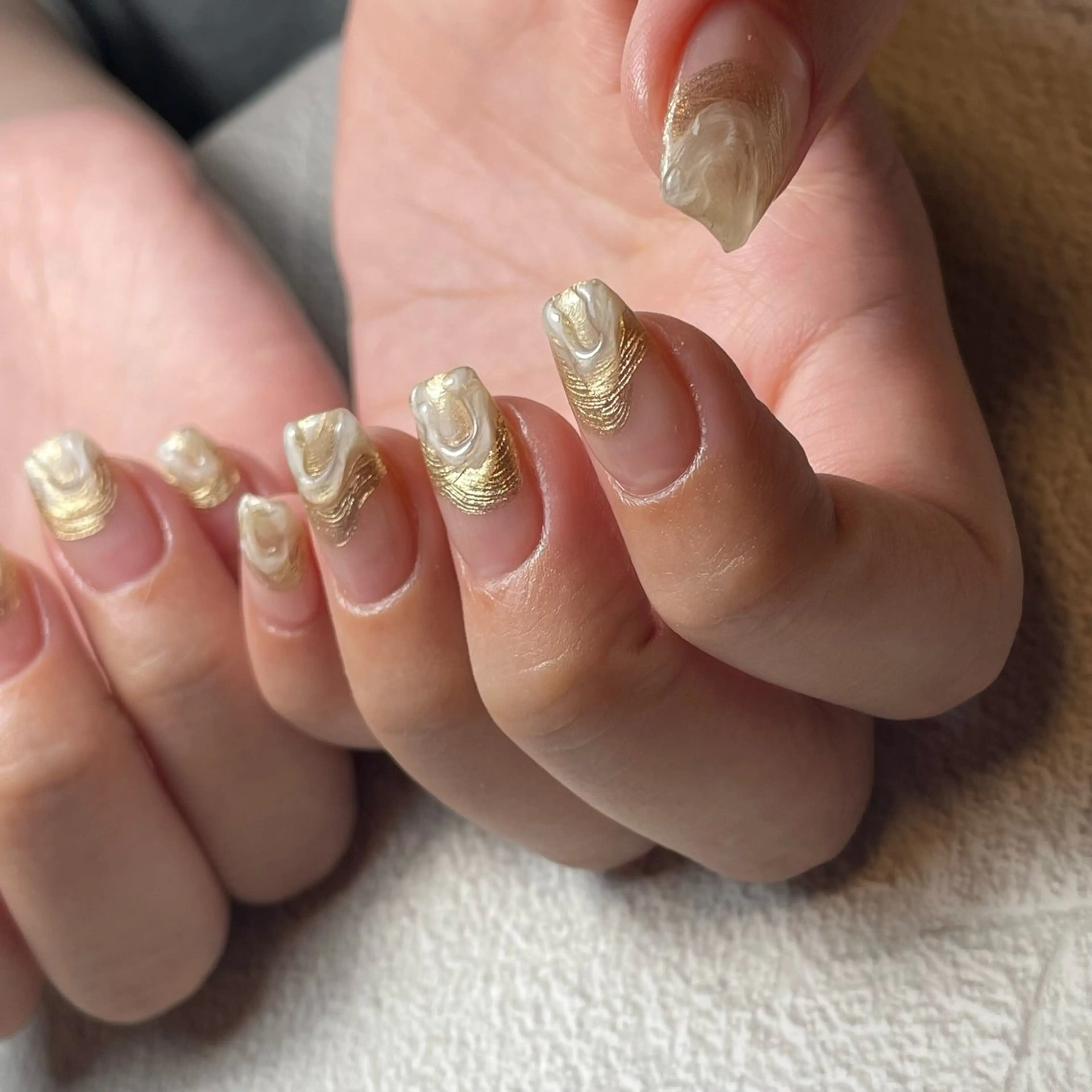 ネイル ミラーネイル ニュアンスネイル Ao. Nailのネイルデザイン