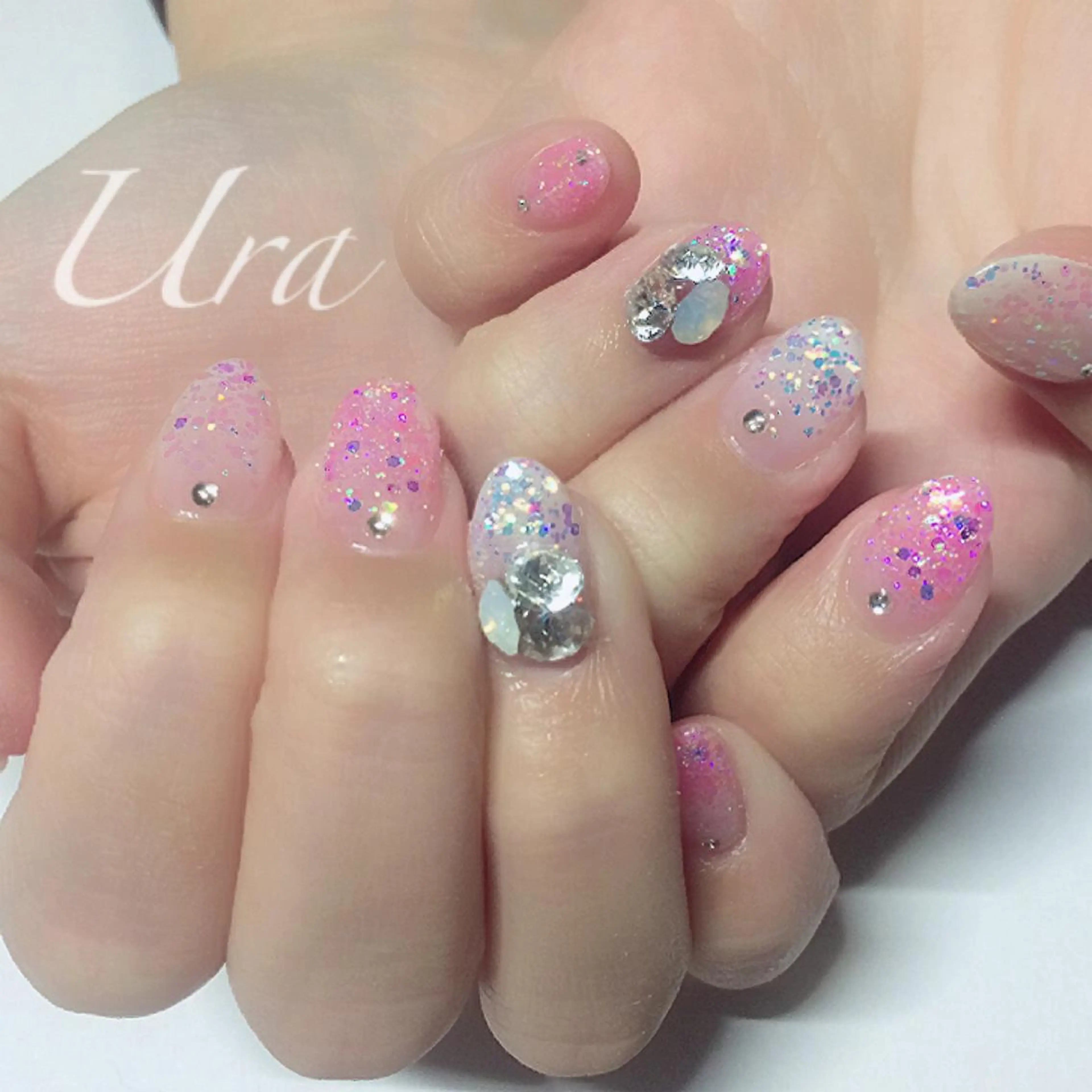 ネイル ラメ(グリッター) ストーンネイル UrakoNail 《nail》のネイルデザイン